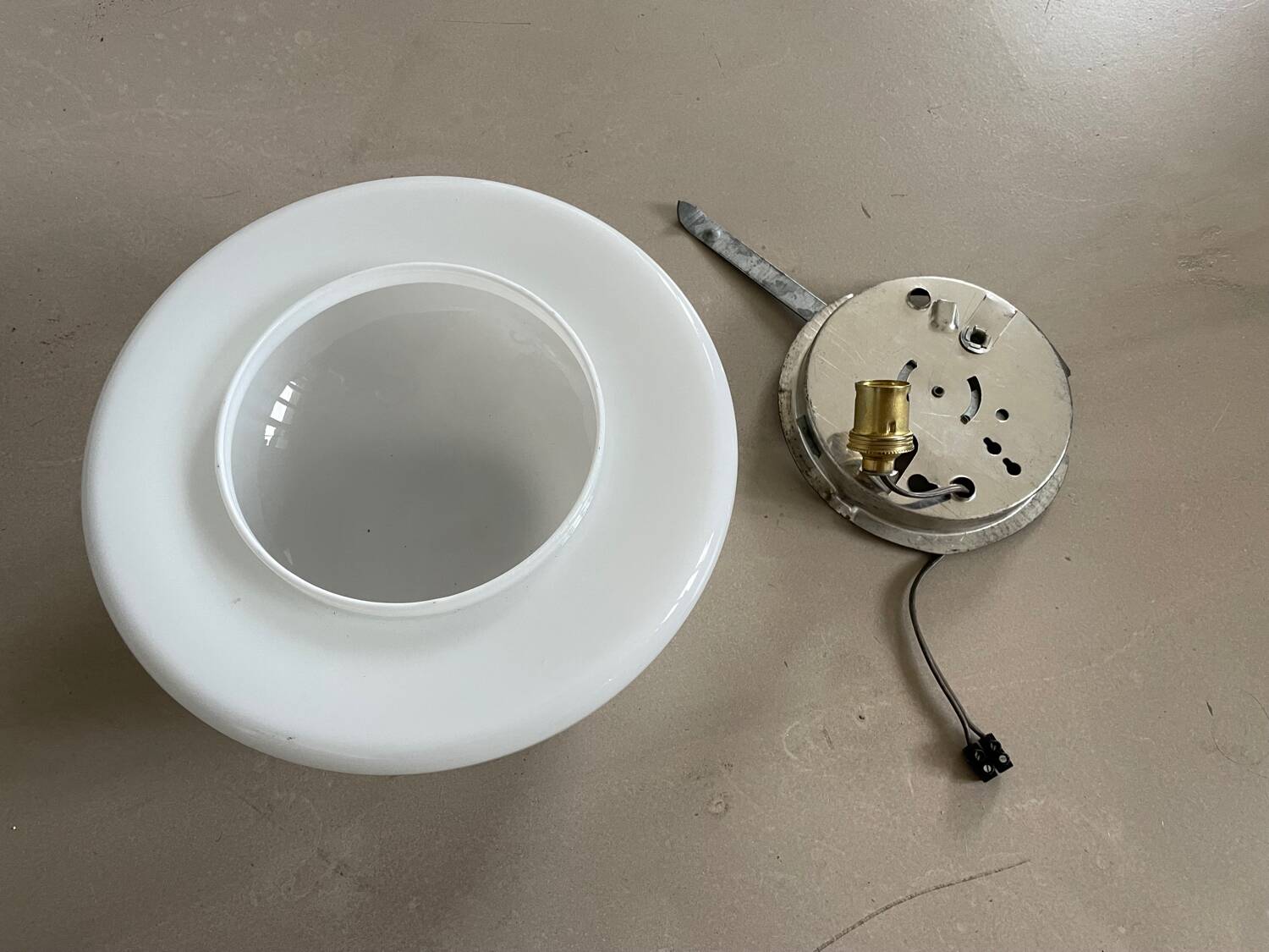 Set of 3 opaline wall lights