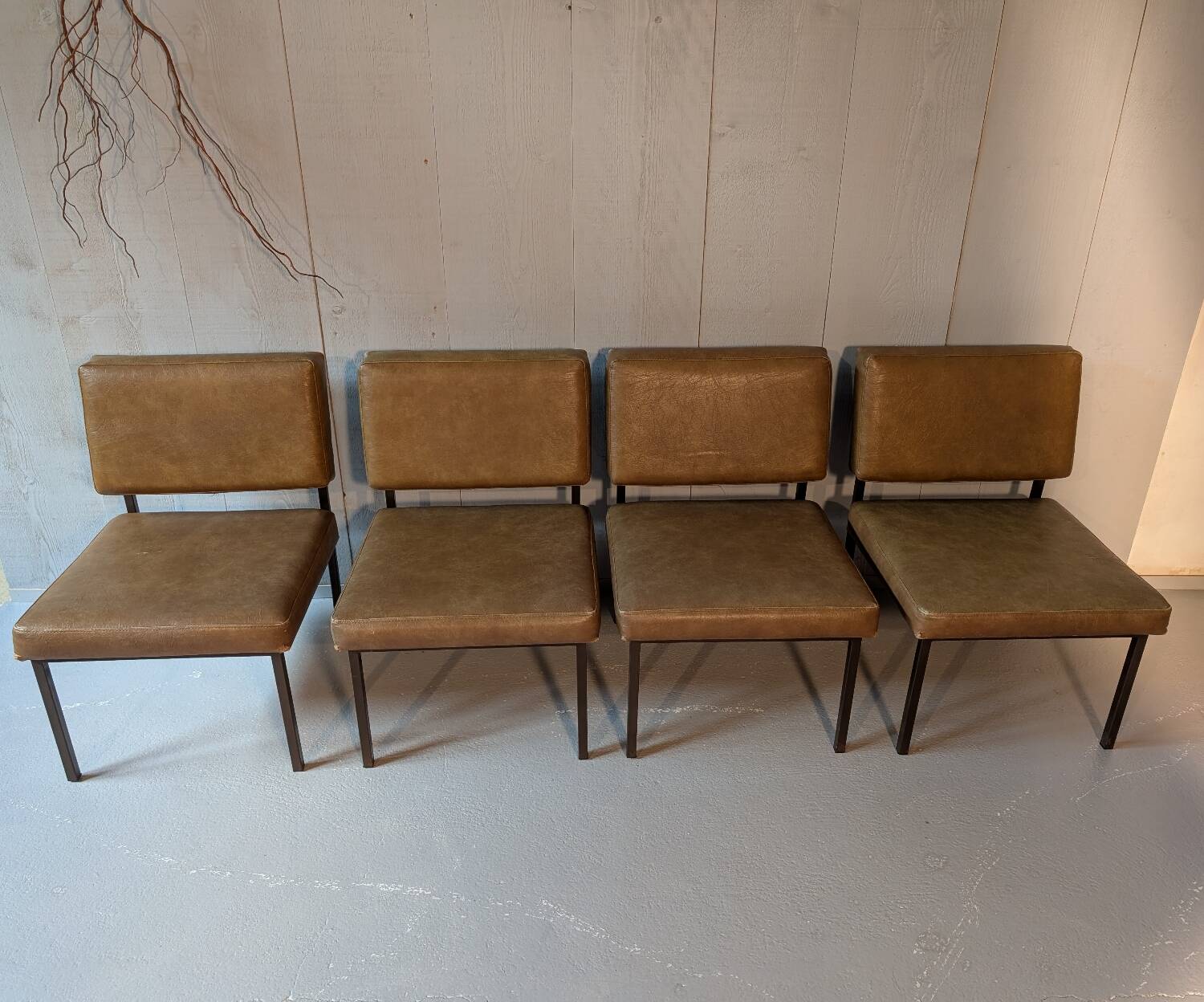 4 Armchairs