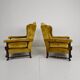 Paire de fauteuils en noyer sculpté du XIXe siècle – motifs floraux – revêtement en velours