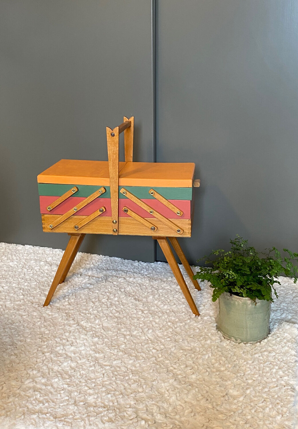 Vintage worker, sewing box feet compass