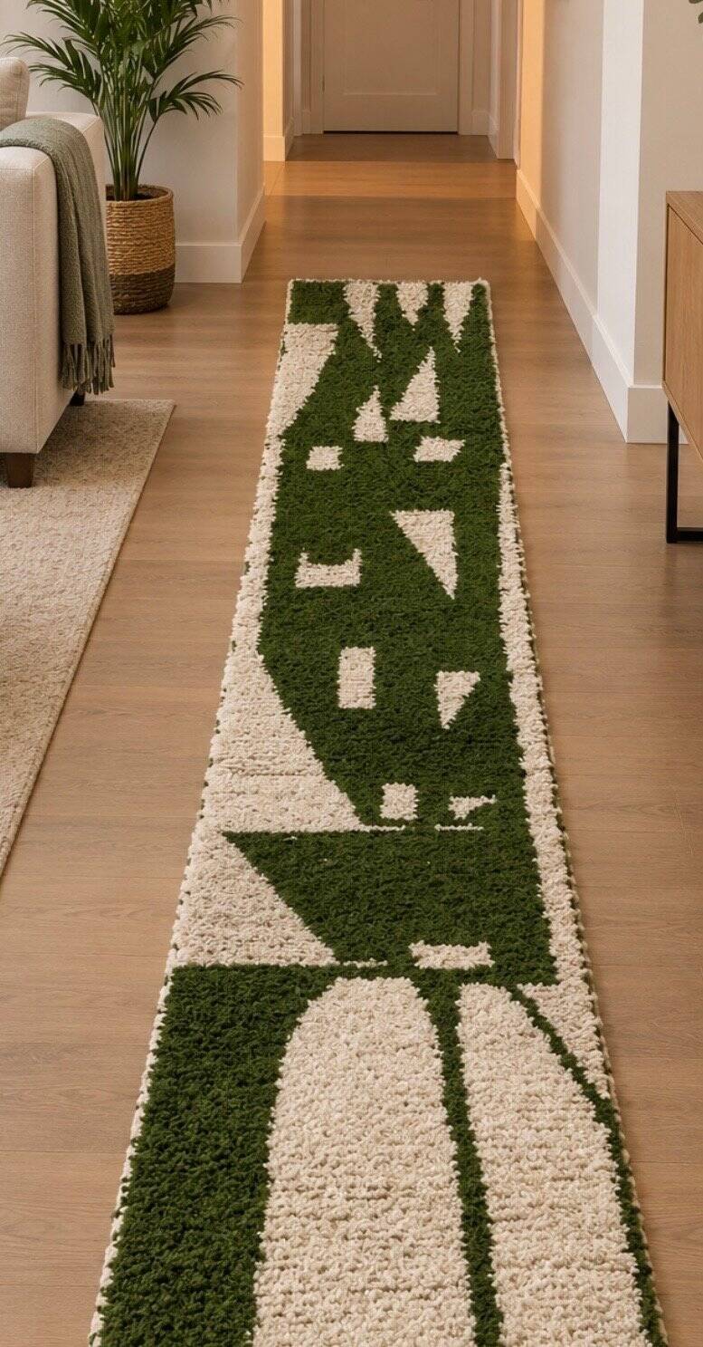 Green fir Berber rug and ecru – Authentic and original artisanal style