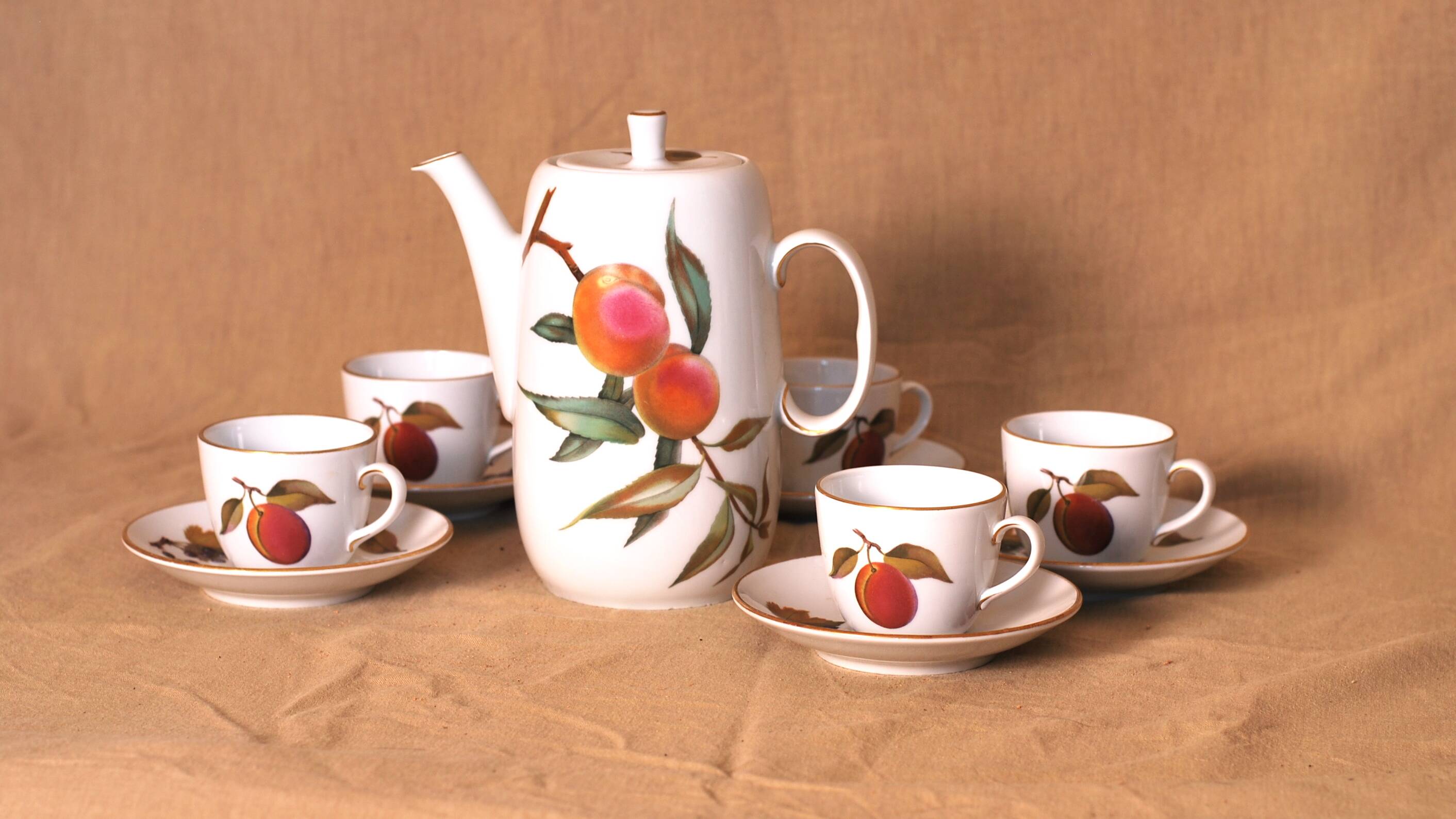 Evesham 5 Cup Fruit Cafetiere, Royal Worcester Eves Fine Bone China