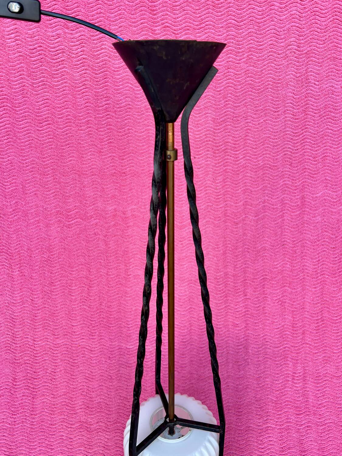 LAMP/IRON SUSPENSION FORGED OPAQUE WHITE GLASS CYLINDRICAL TUBE