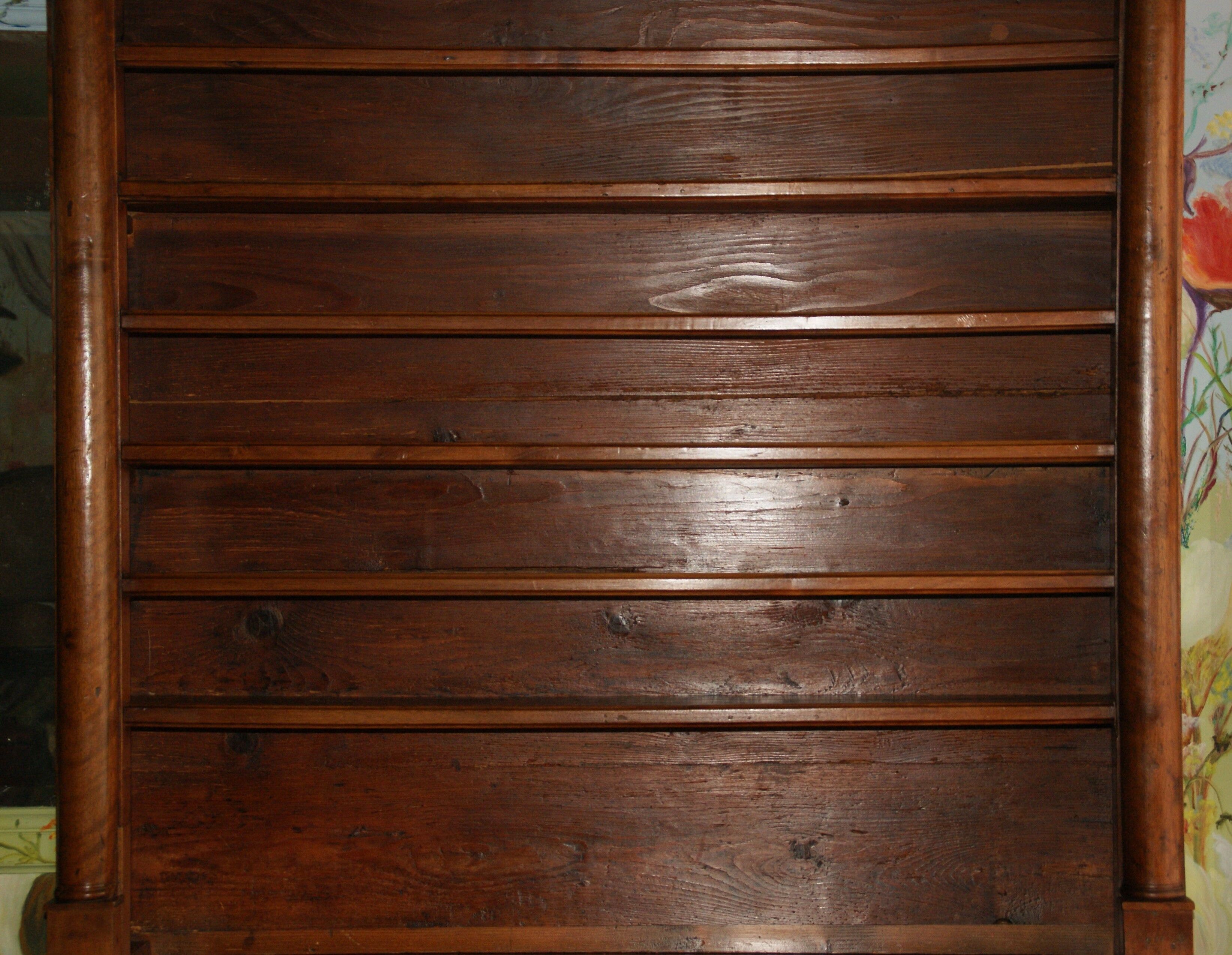 Sideboard with half-columns in walnut, Empire period.