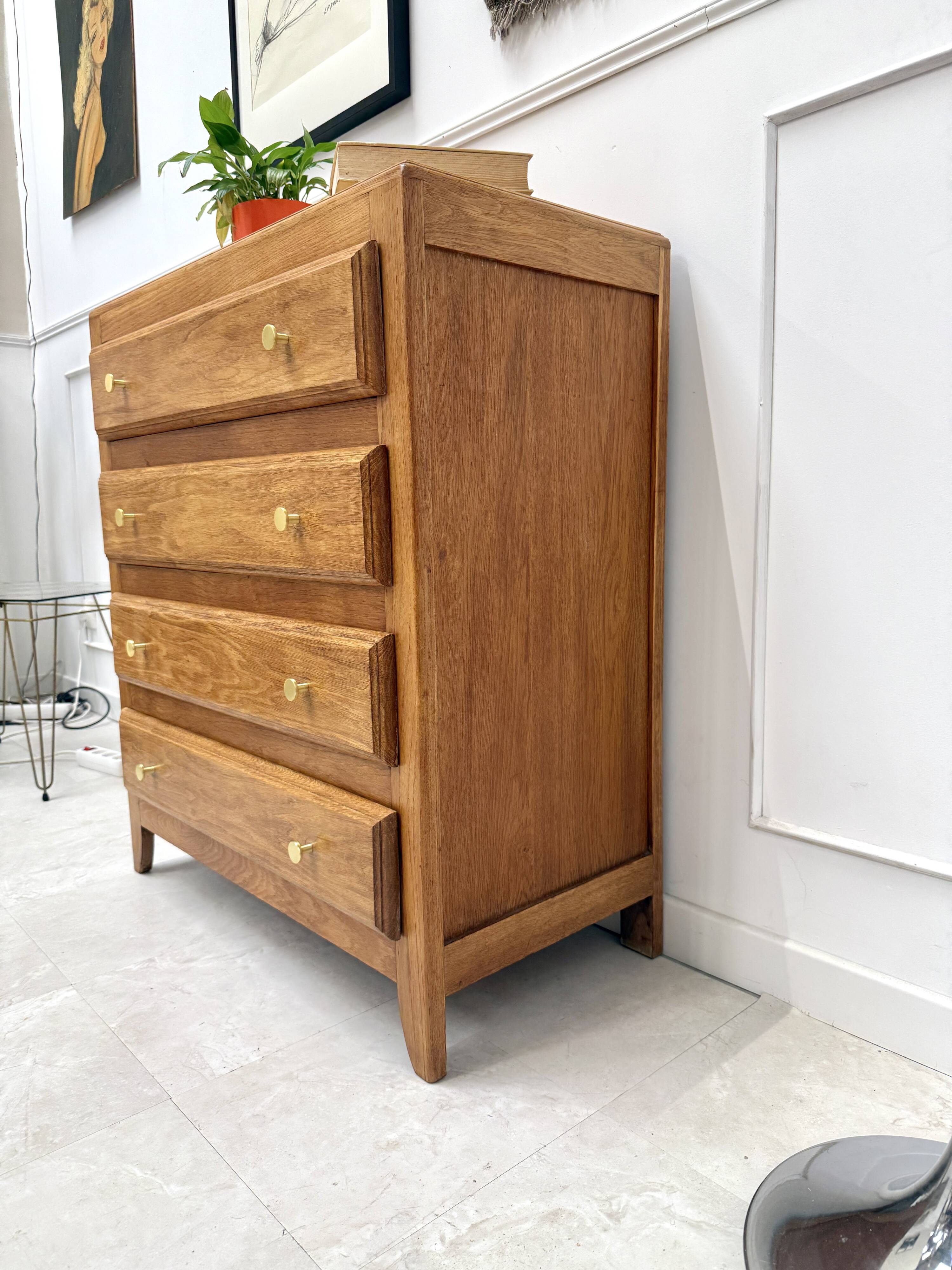 Vintage oak chest of drawers