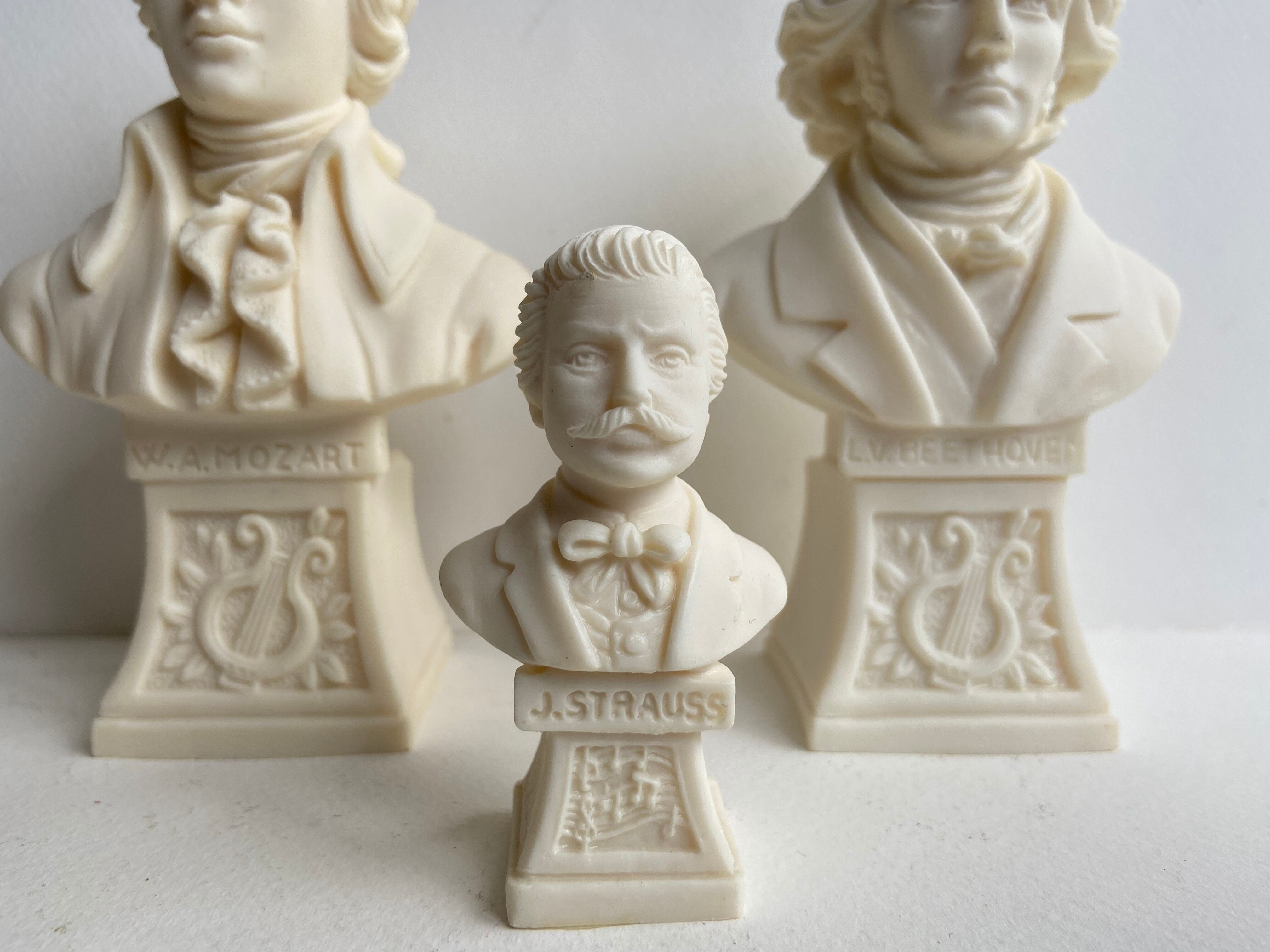 Trio de bustes Mozart Beethoven Strauss
