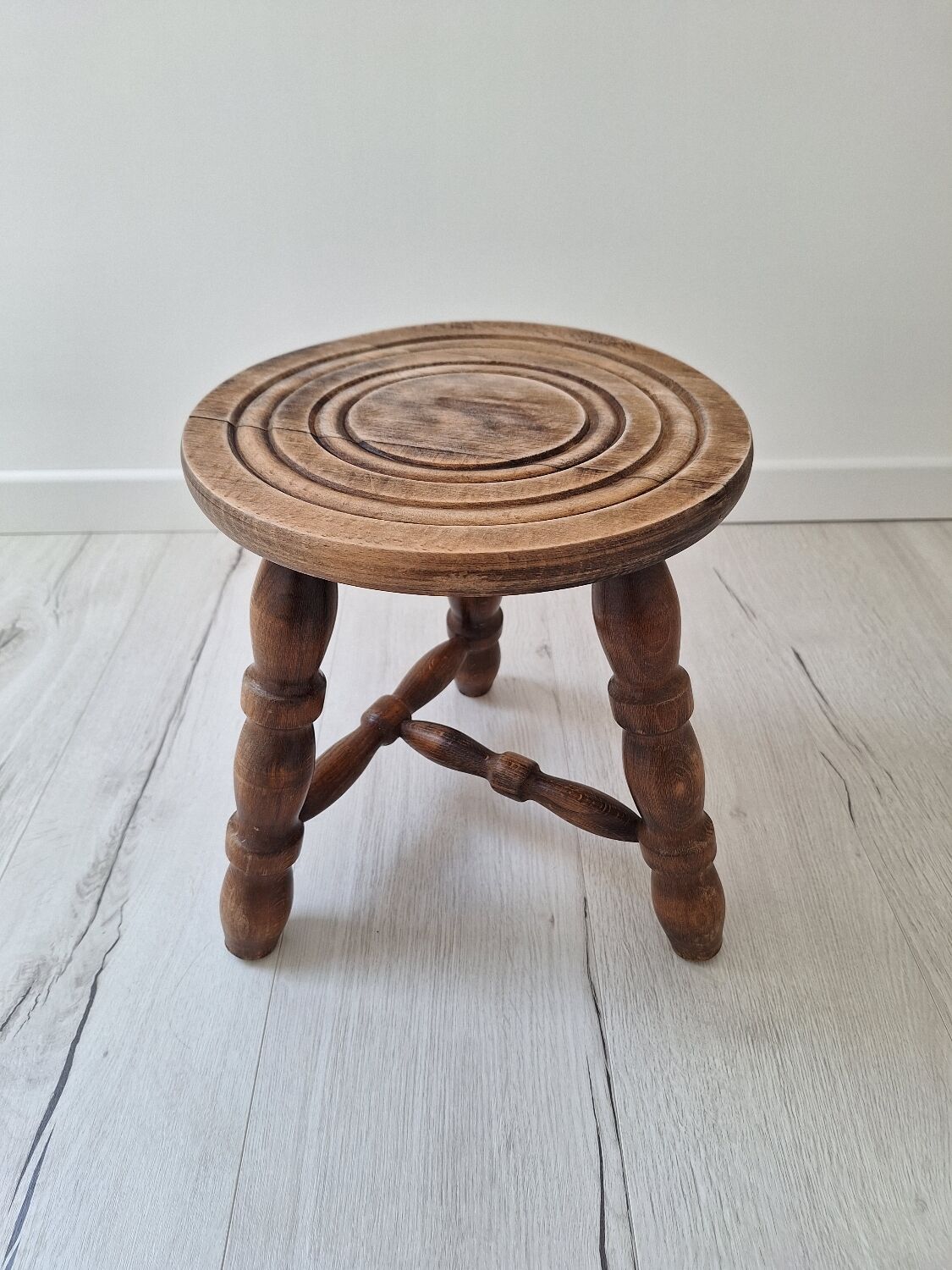 Vintage tripod stool