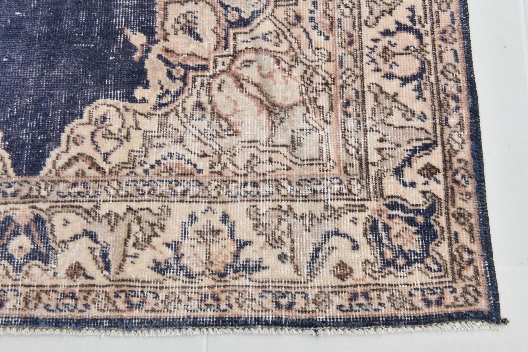 4x7 Beige & Blue Wool Vintage Rug, Handwoven Persian Rug, 116x198Cm