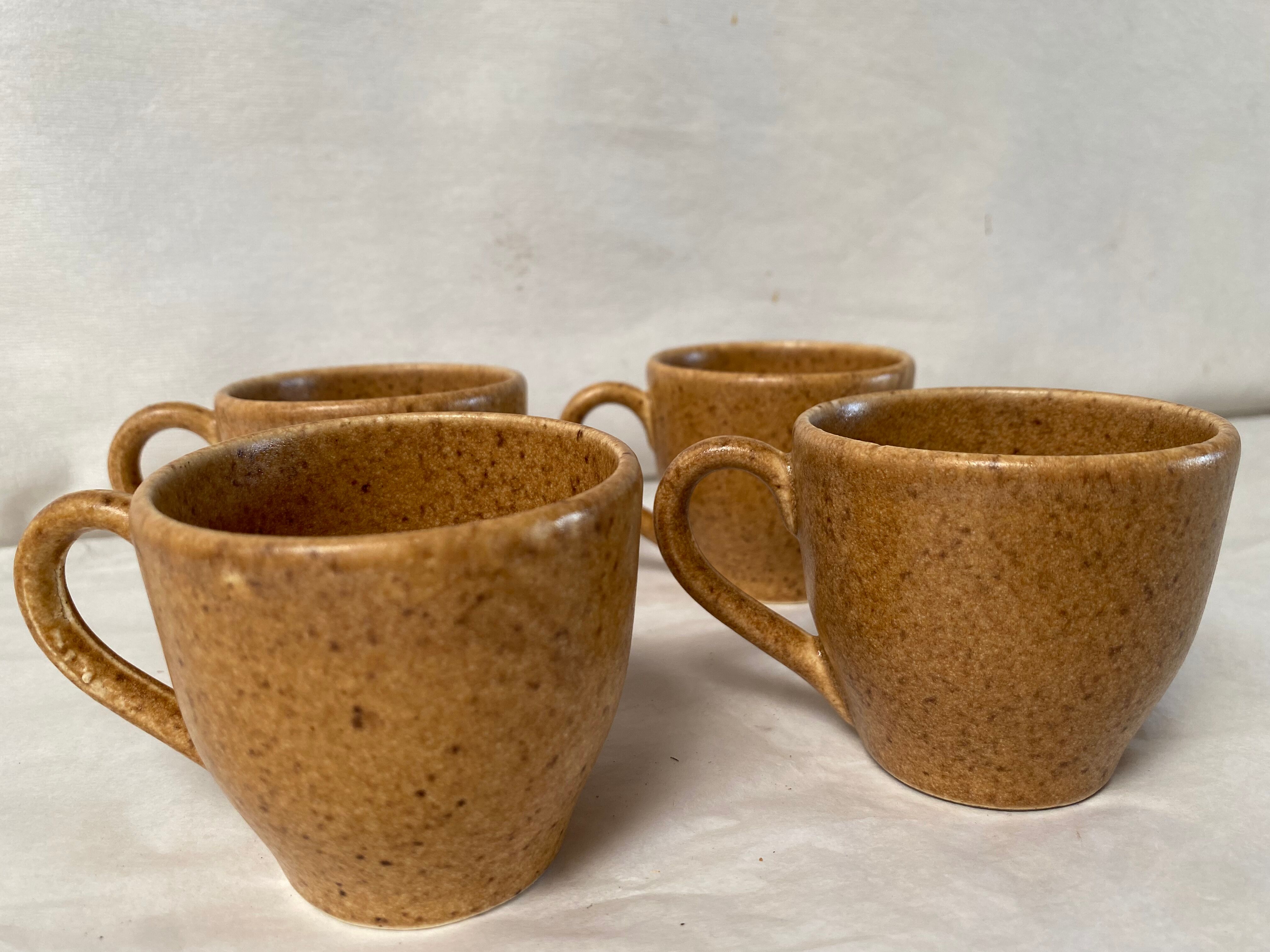 Set of 4 sandstone cups