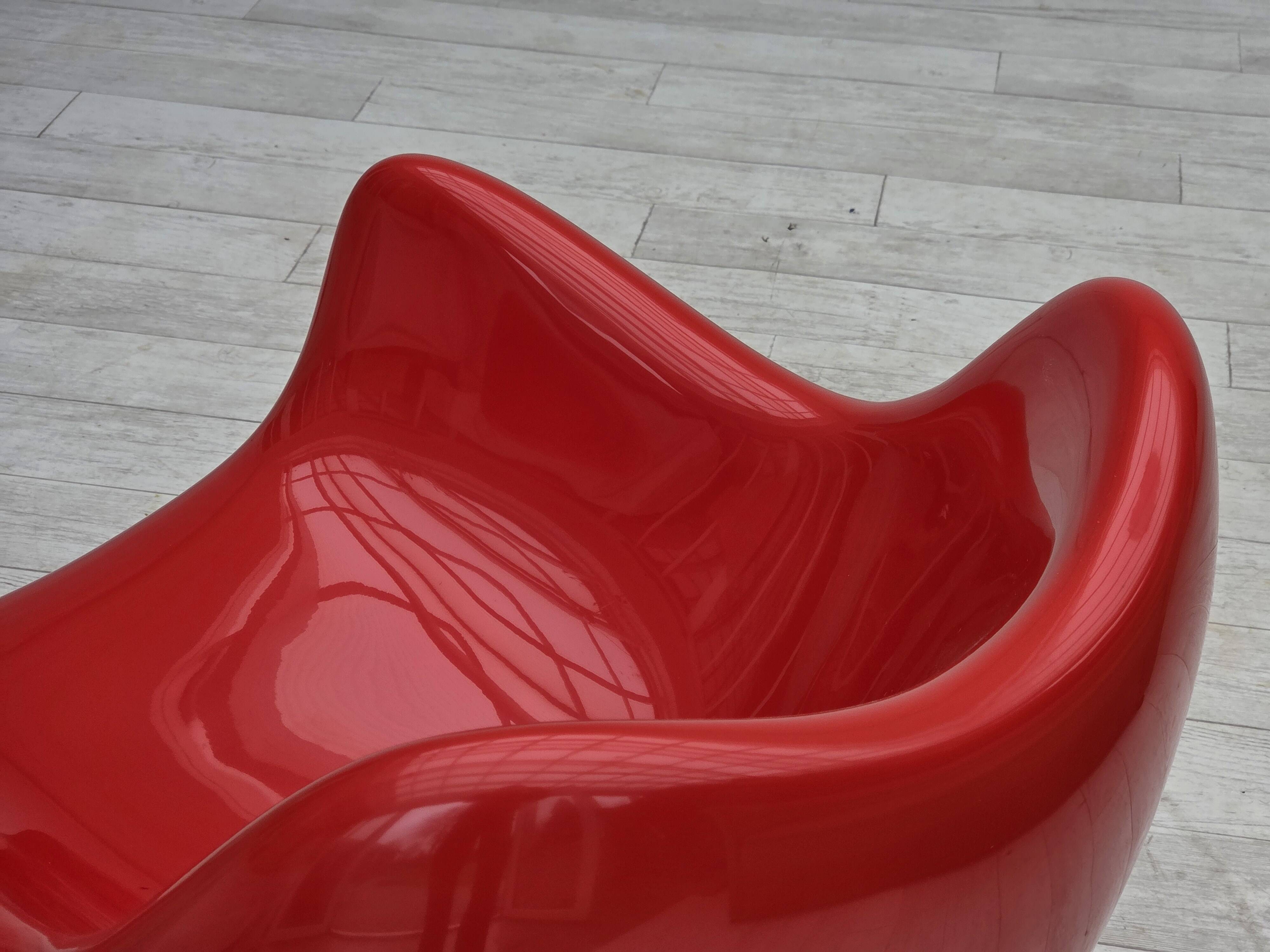 1960s, socialist realism design icon by Roman Modzelewski, model RM58.