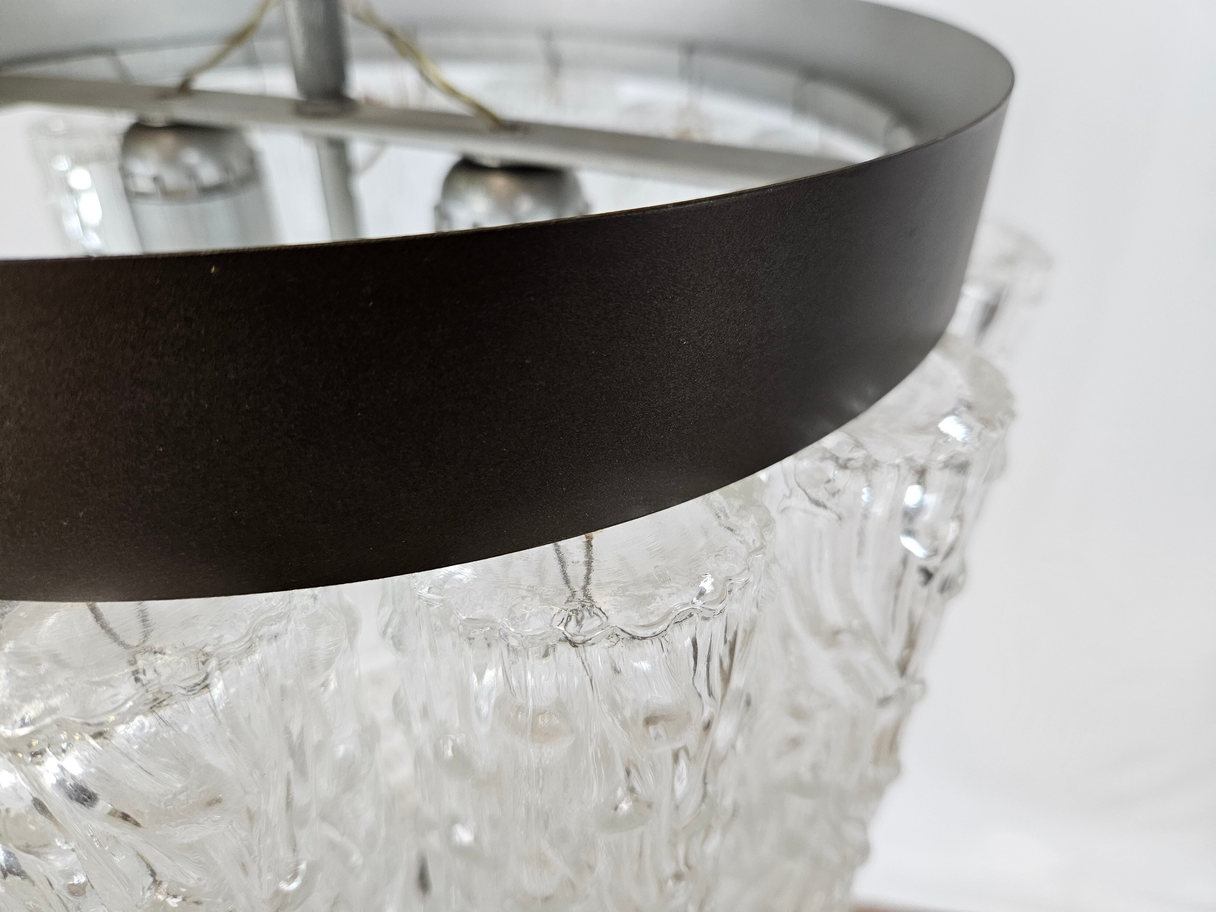 Murano glass chandelier with 14 tubular pendants