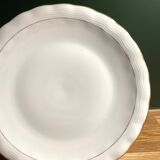 6 assiettes plates en porcelaine de Limoges signé P.Dessagne en très bon ét