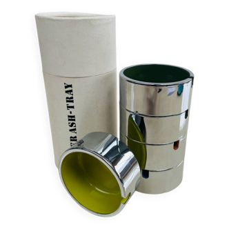 Set of 5 designer ashtrays by Isamu Kenmochi, 1960, original case.