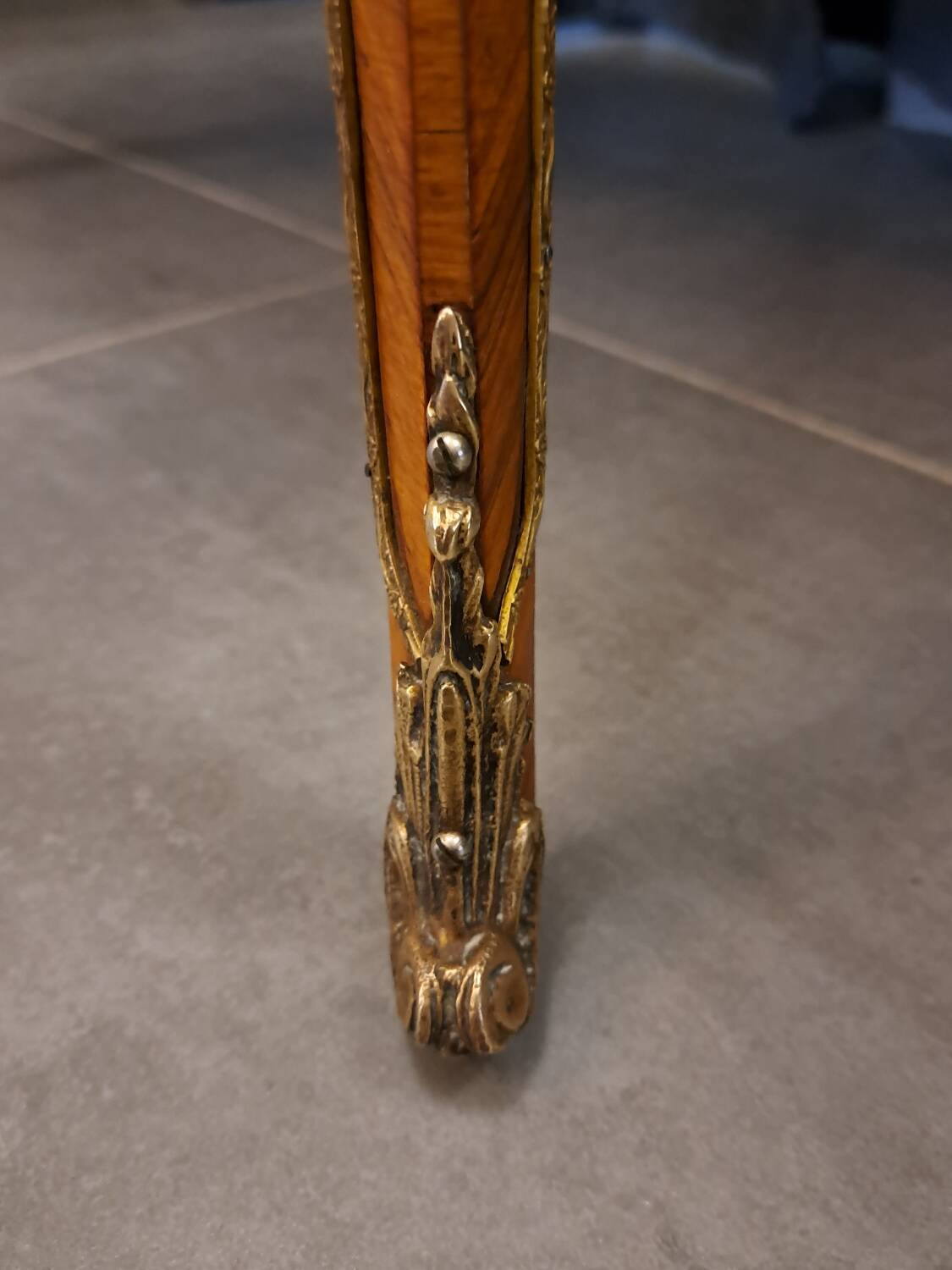 Louis XV style living room table in marquetry