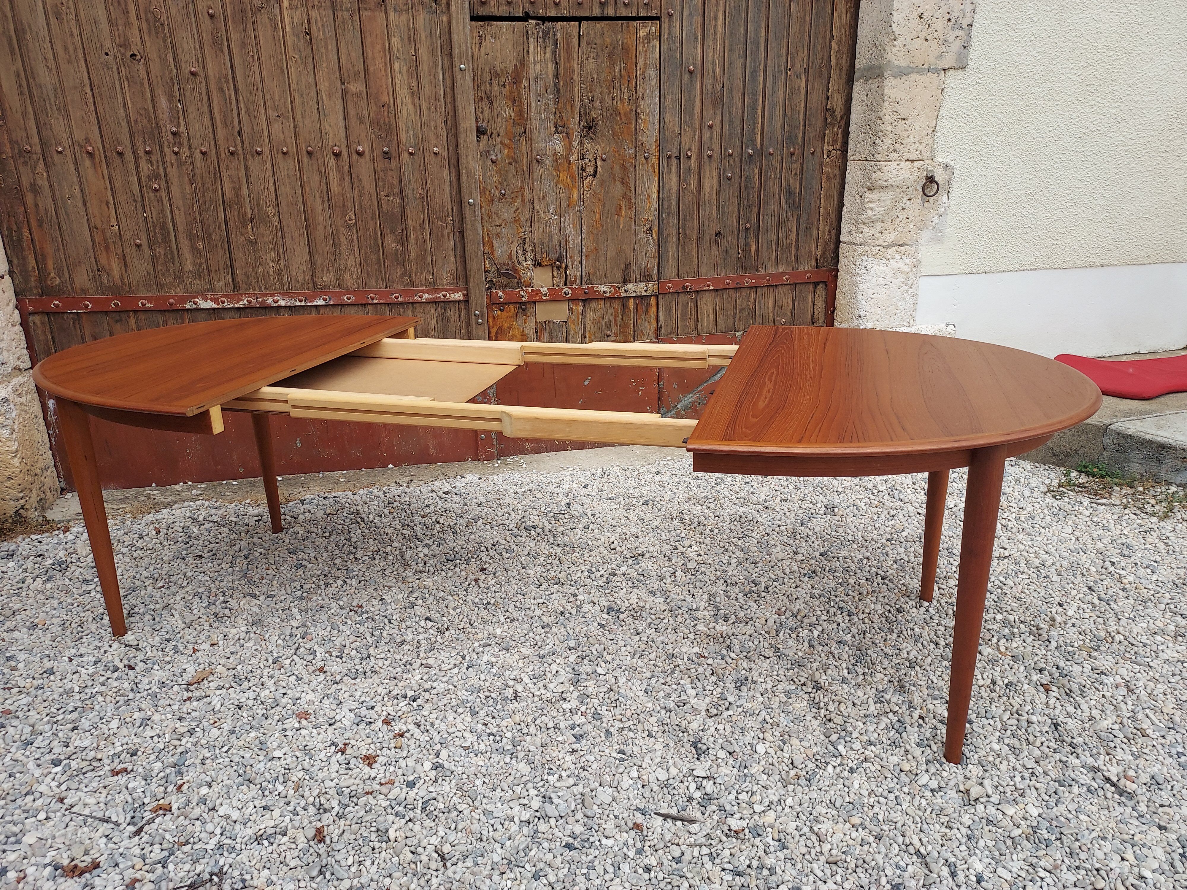 Table en teck danoise