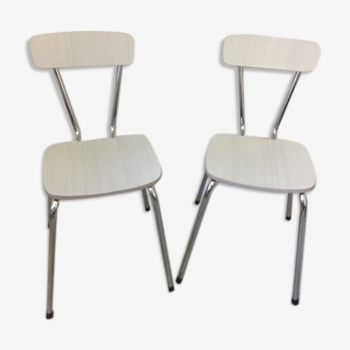 Lot of 2 white formica chairs