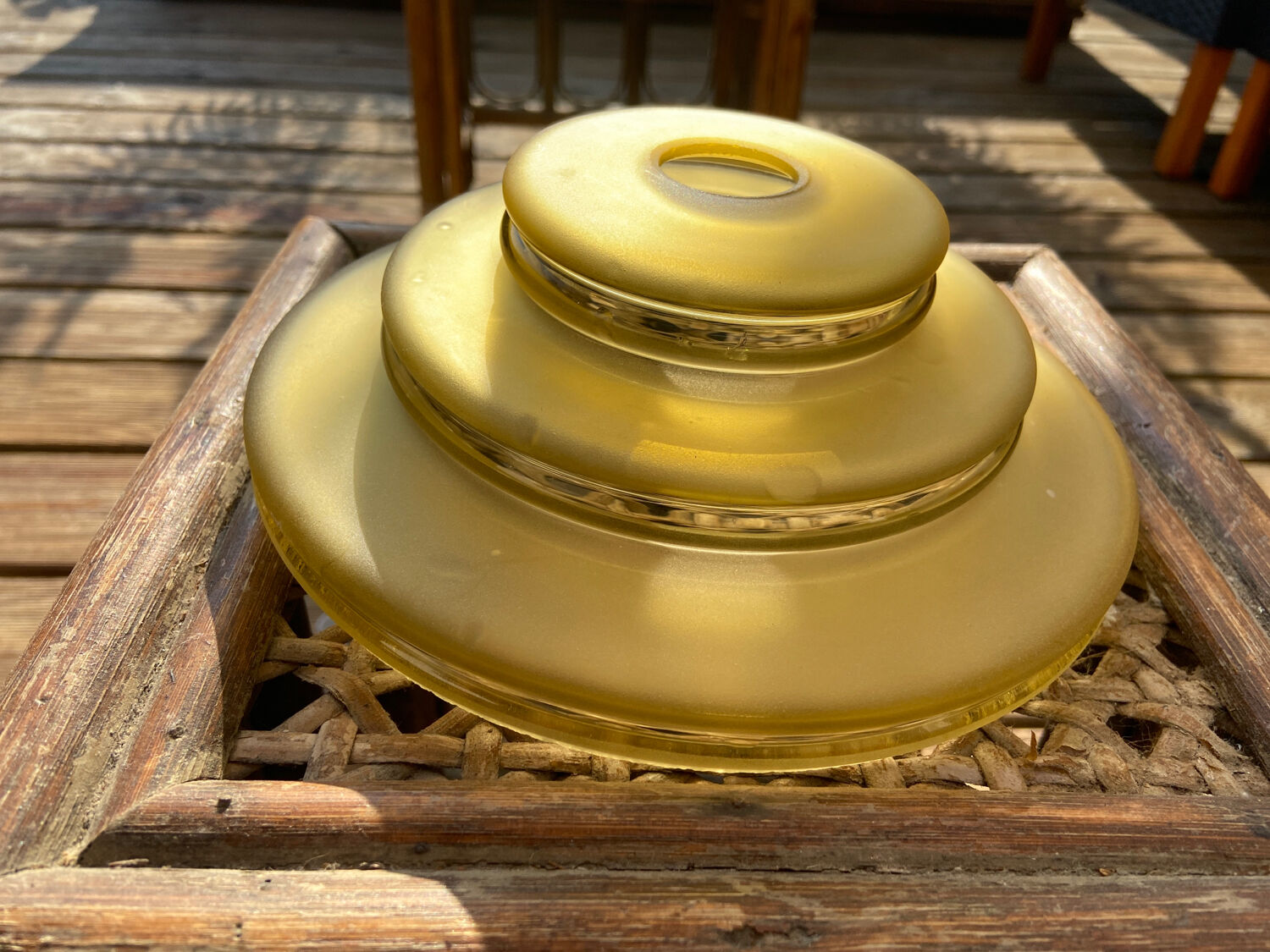 Yellow lampshade in grained glass