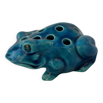 Pique-fleurs grenouille