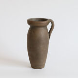 Earthen vase
