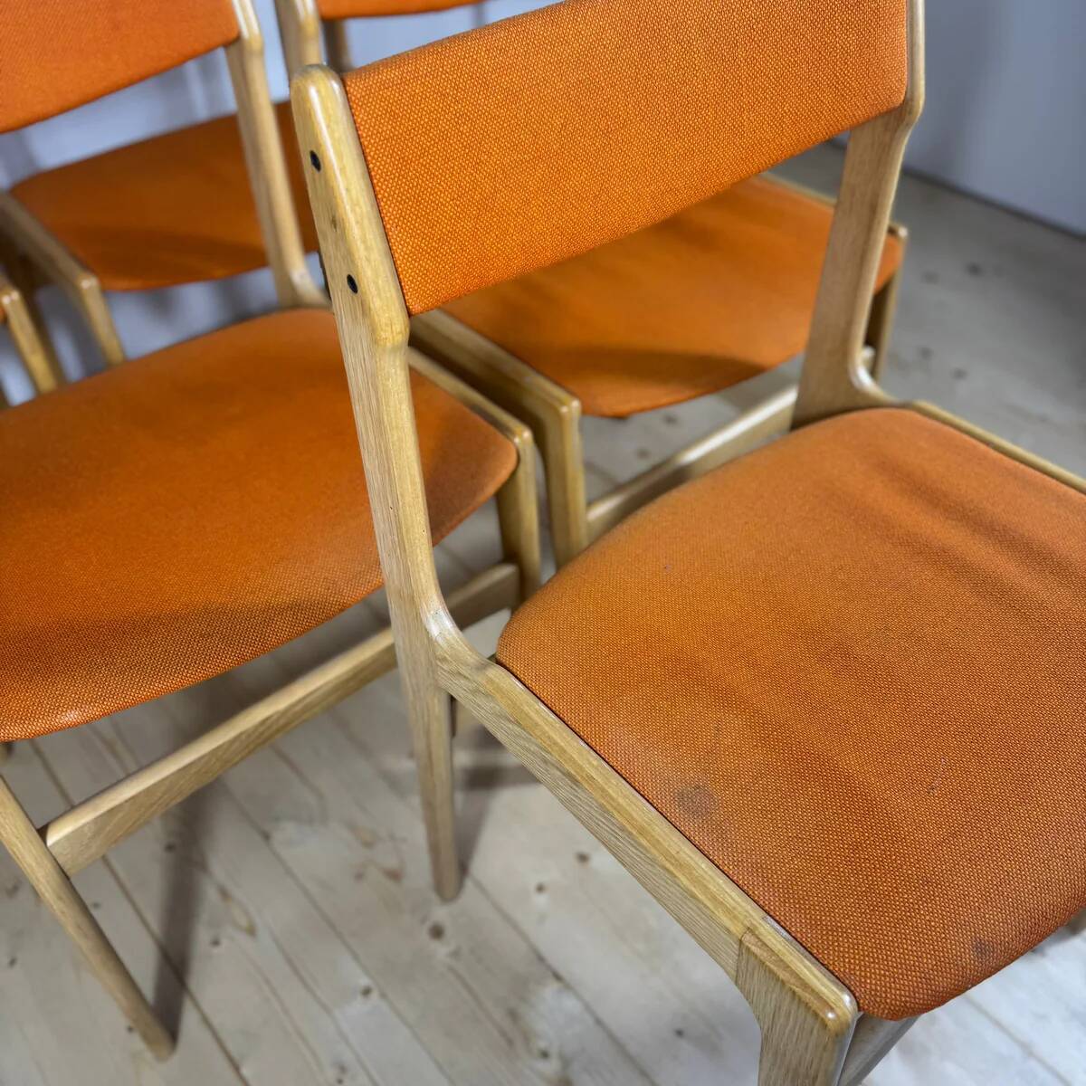 Set of 6 vintage Danish chairs from the 1960s – Mid-Century design