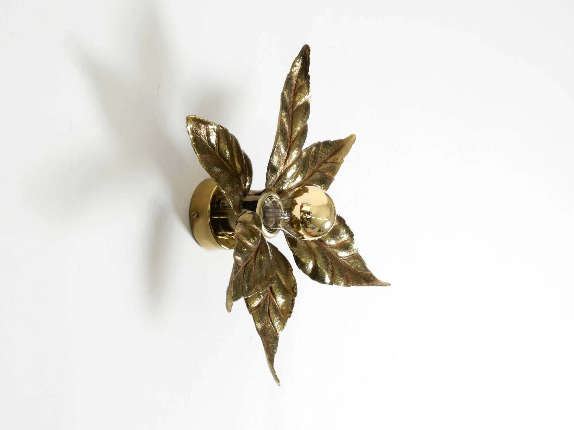 Beautiful brass ceiling or wall lamp from the 1970s by Willy Daro