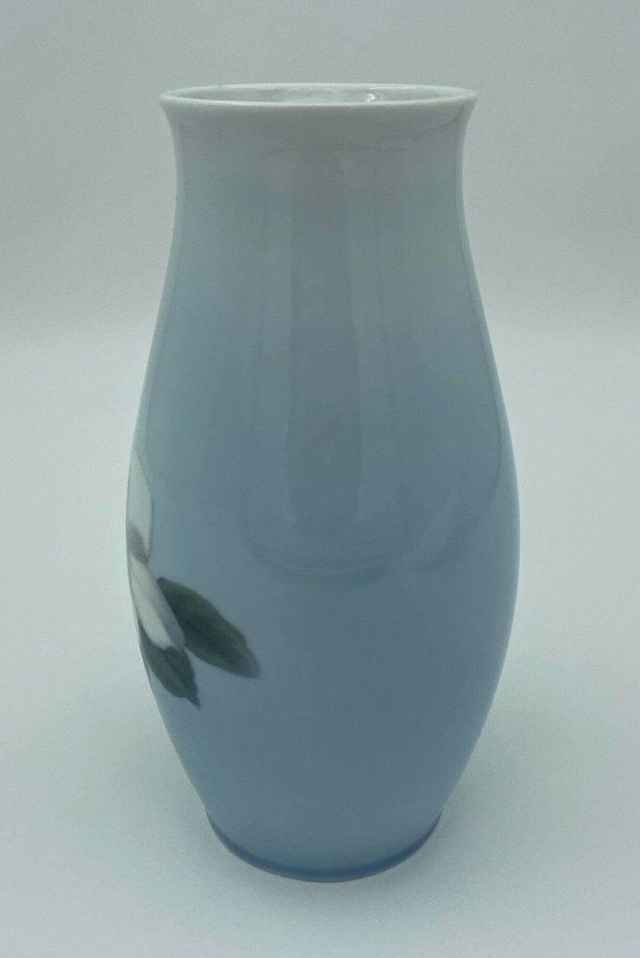Porcelain vase bing and grondahl kjobenhavn made in denmark 8652249 gh