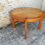 House Regain elm table with two extensions