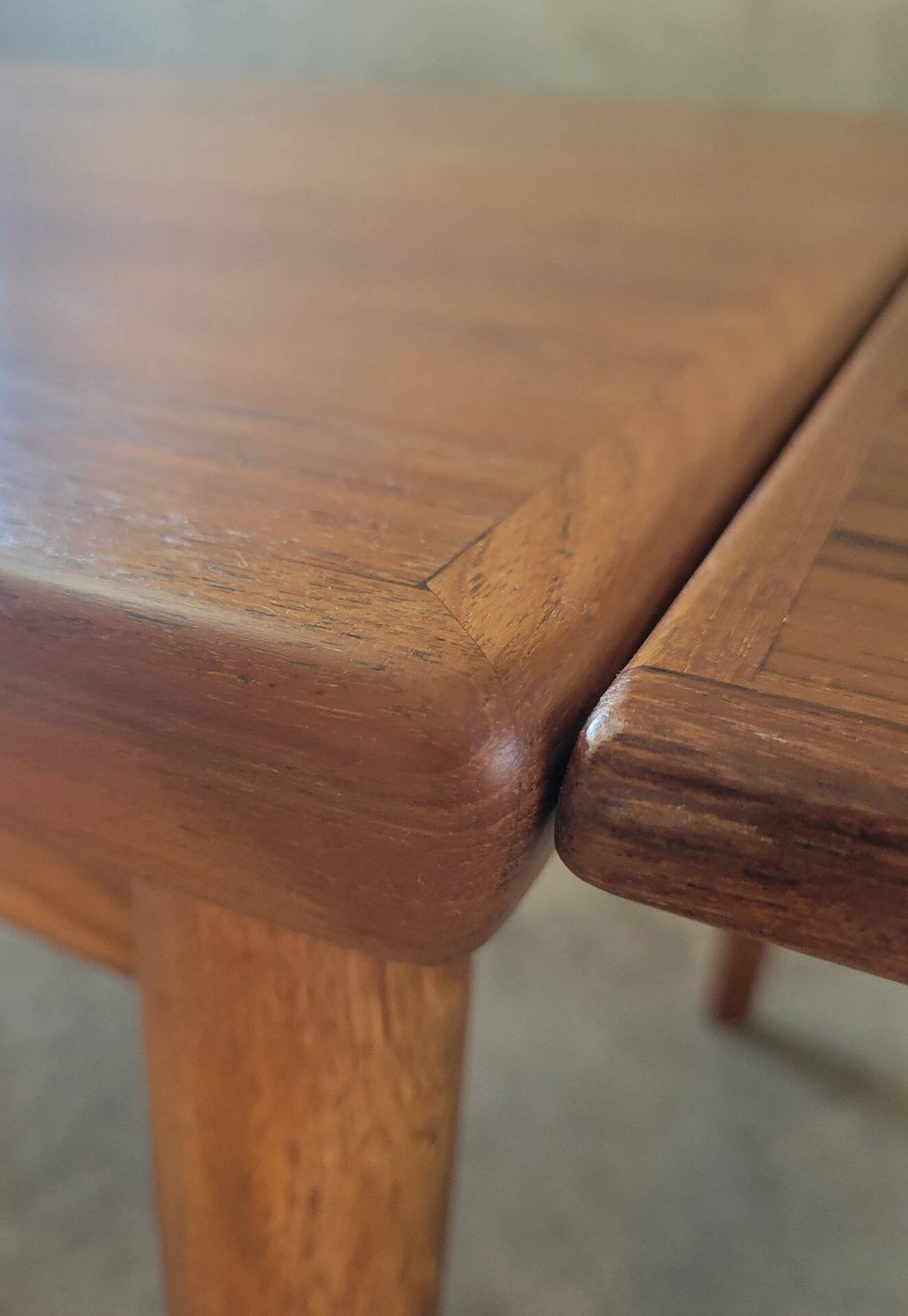 Table à manger extensible en teck par Grete Jalk pour Glostrup