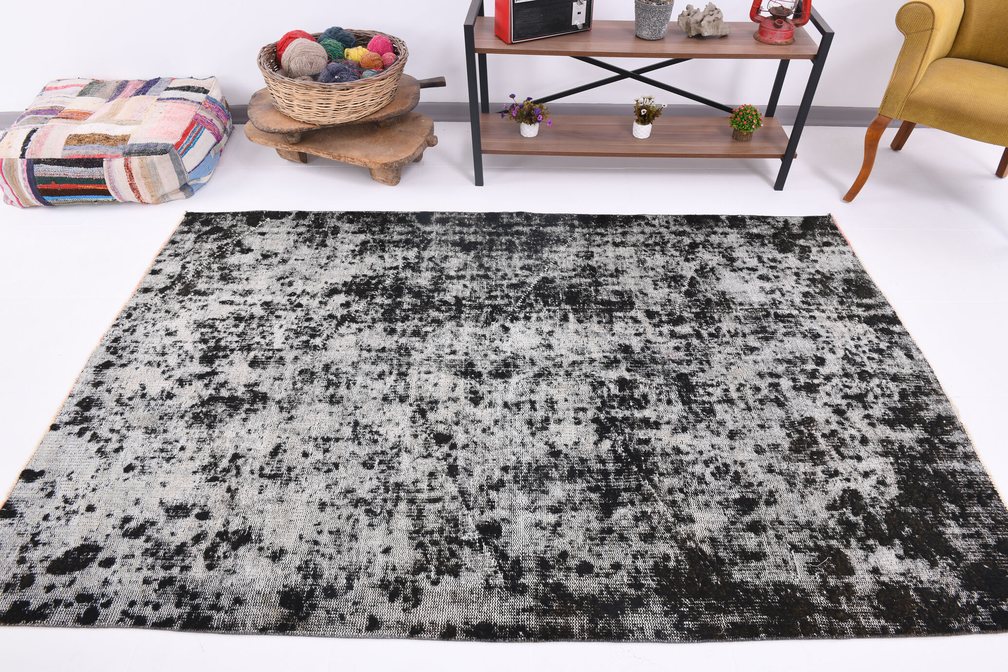 Distressed wool vintage tapis rugs 243x158cm