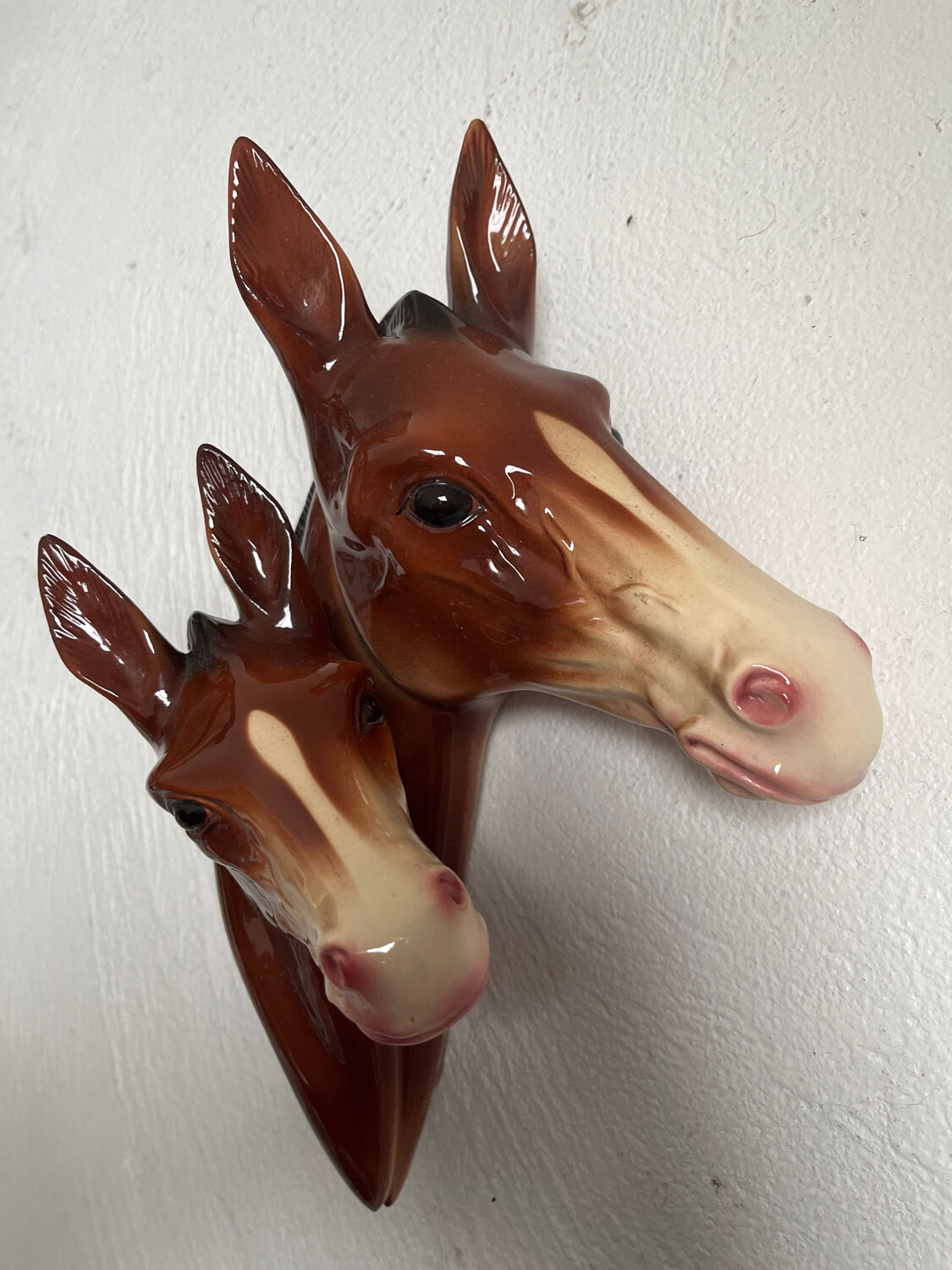 Ceramic wall decoration horses, Hema Holland