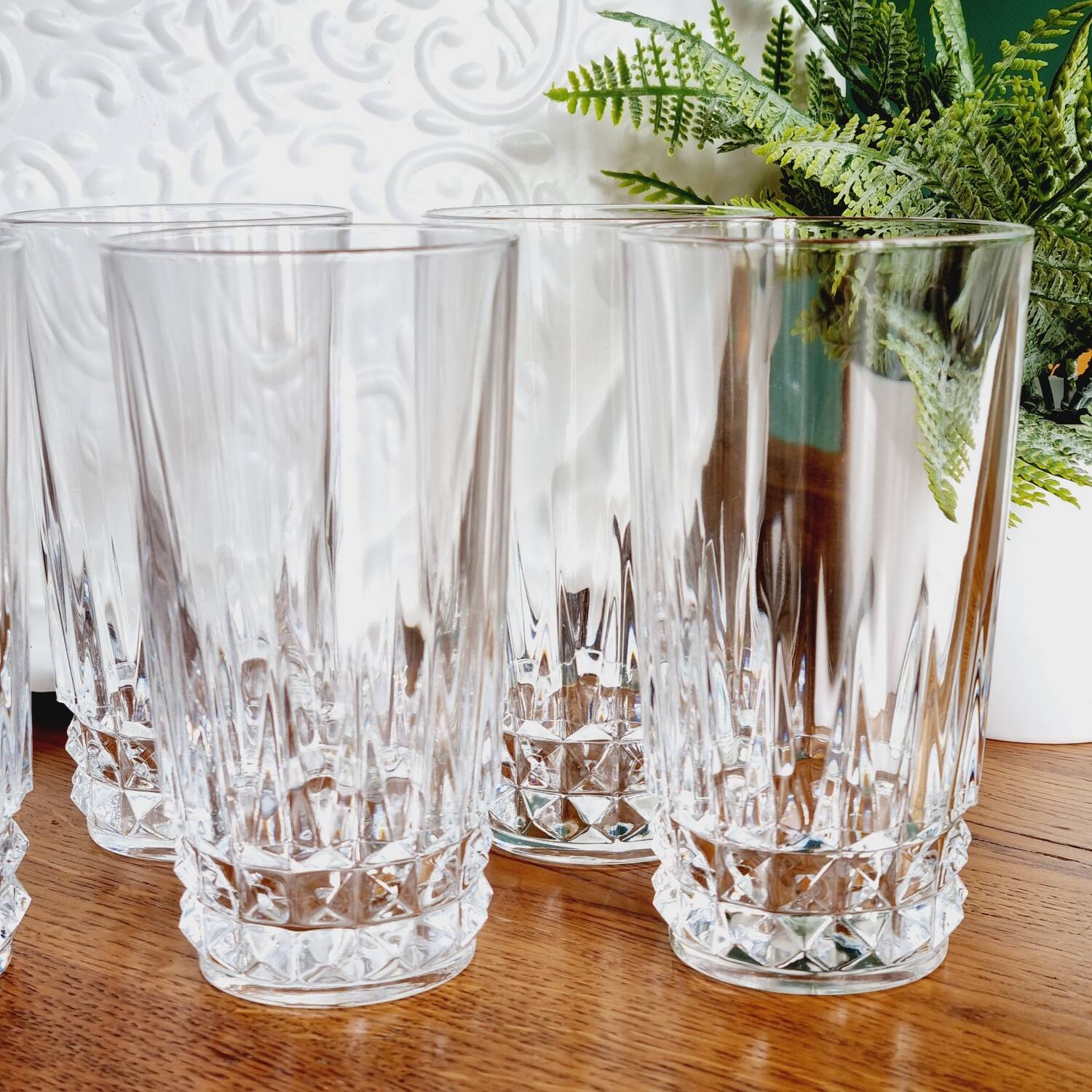 Set of 6 high crystal glasses with diamond tips