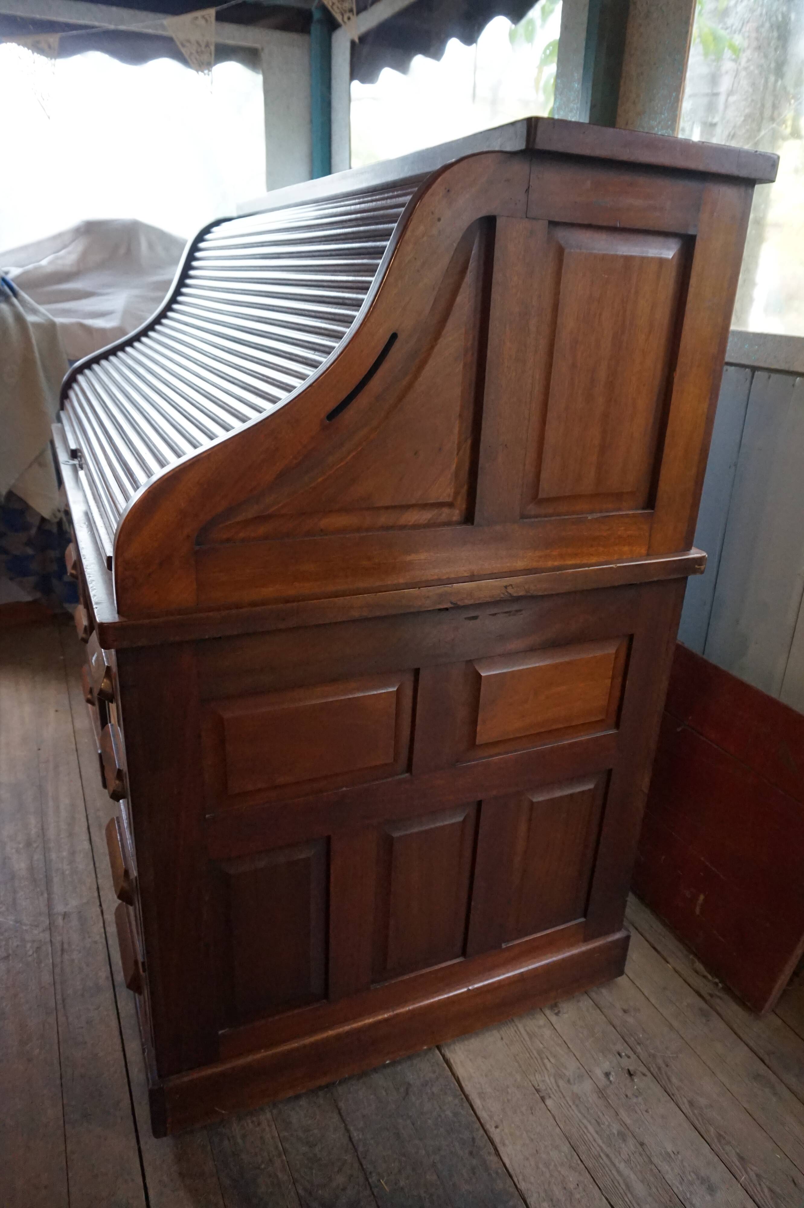 American curtain desk, 1900