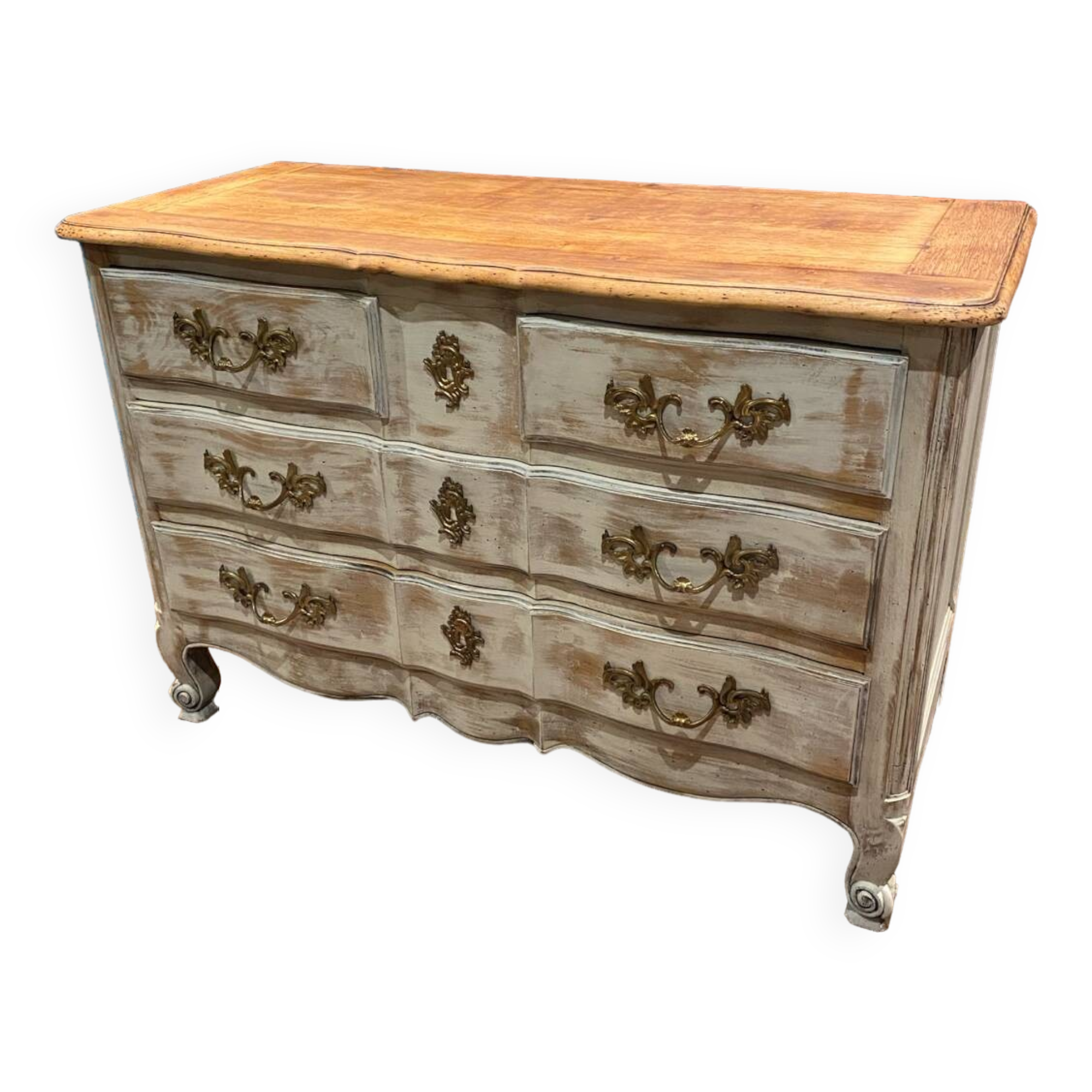 Louis XV chest of drawers in patinated oak