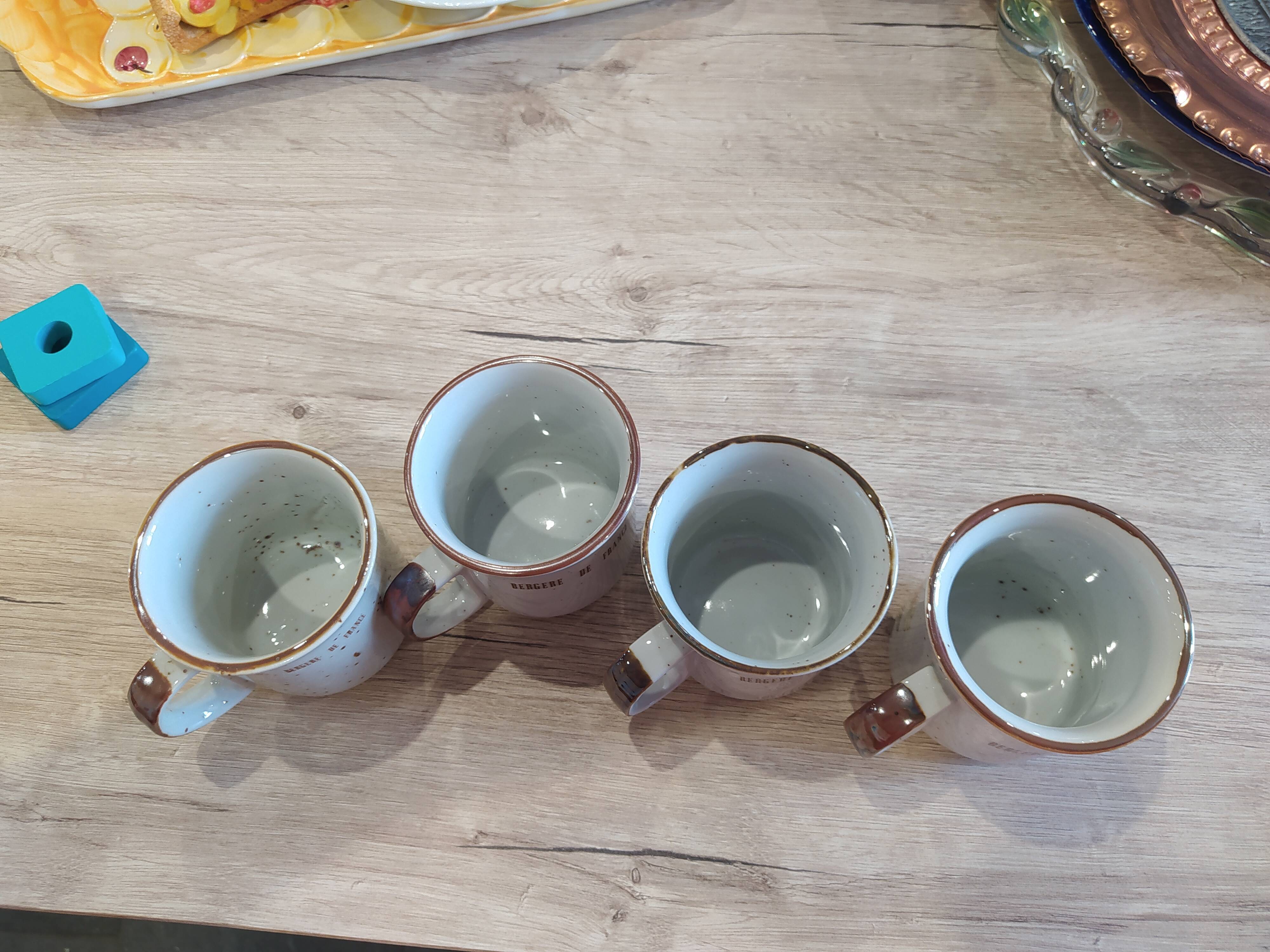 4 cups Bergeres de France
