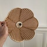 Vintage cannage flower pendant light