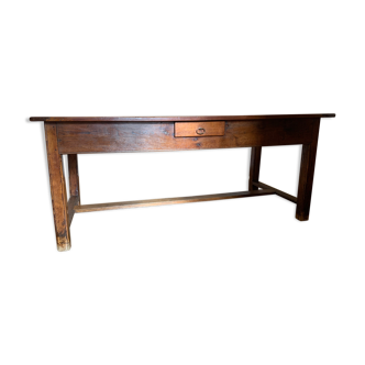 Farm table
