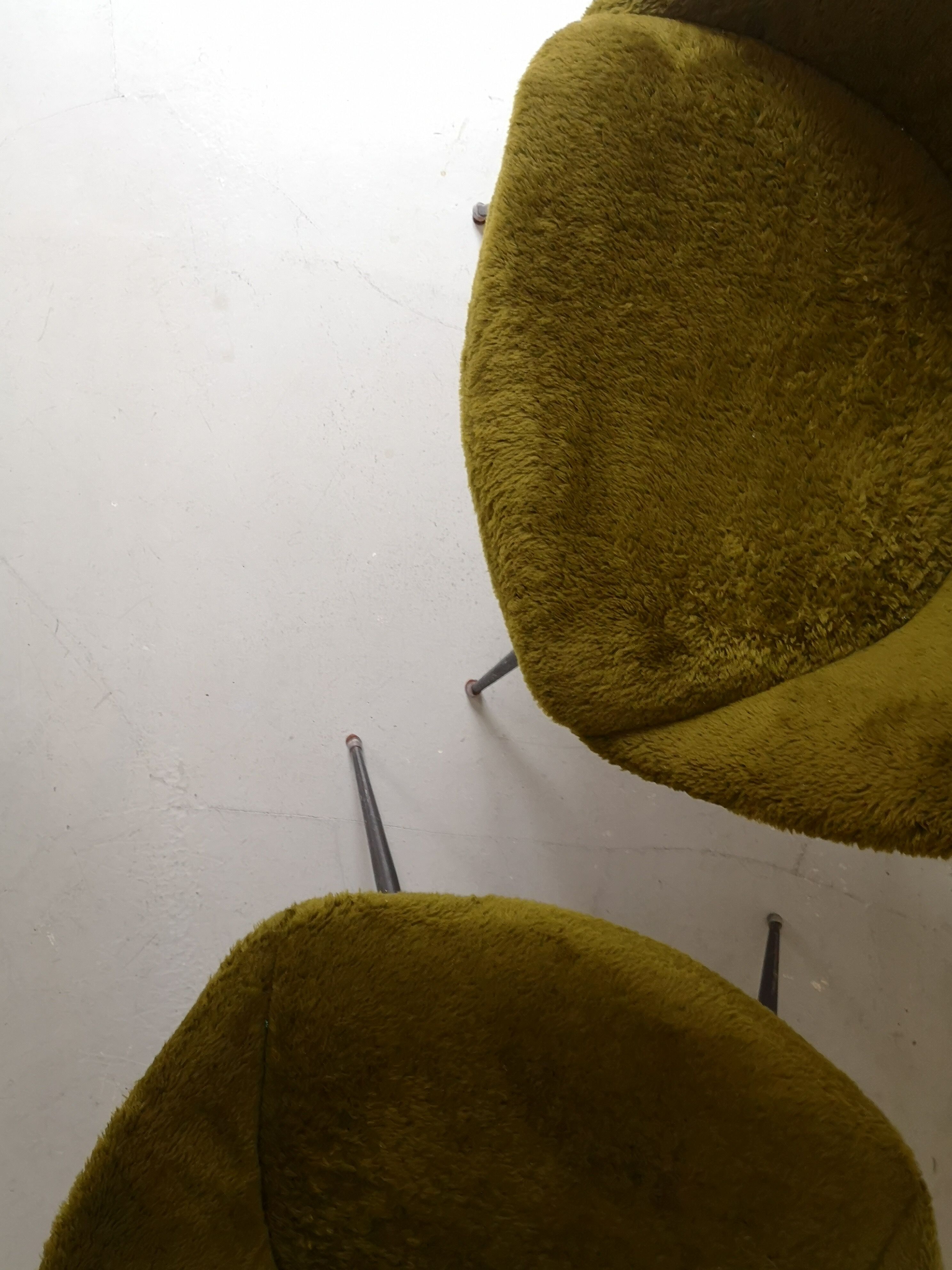 Vintage cocktail armchair in khaki moumoute, design 1970