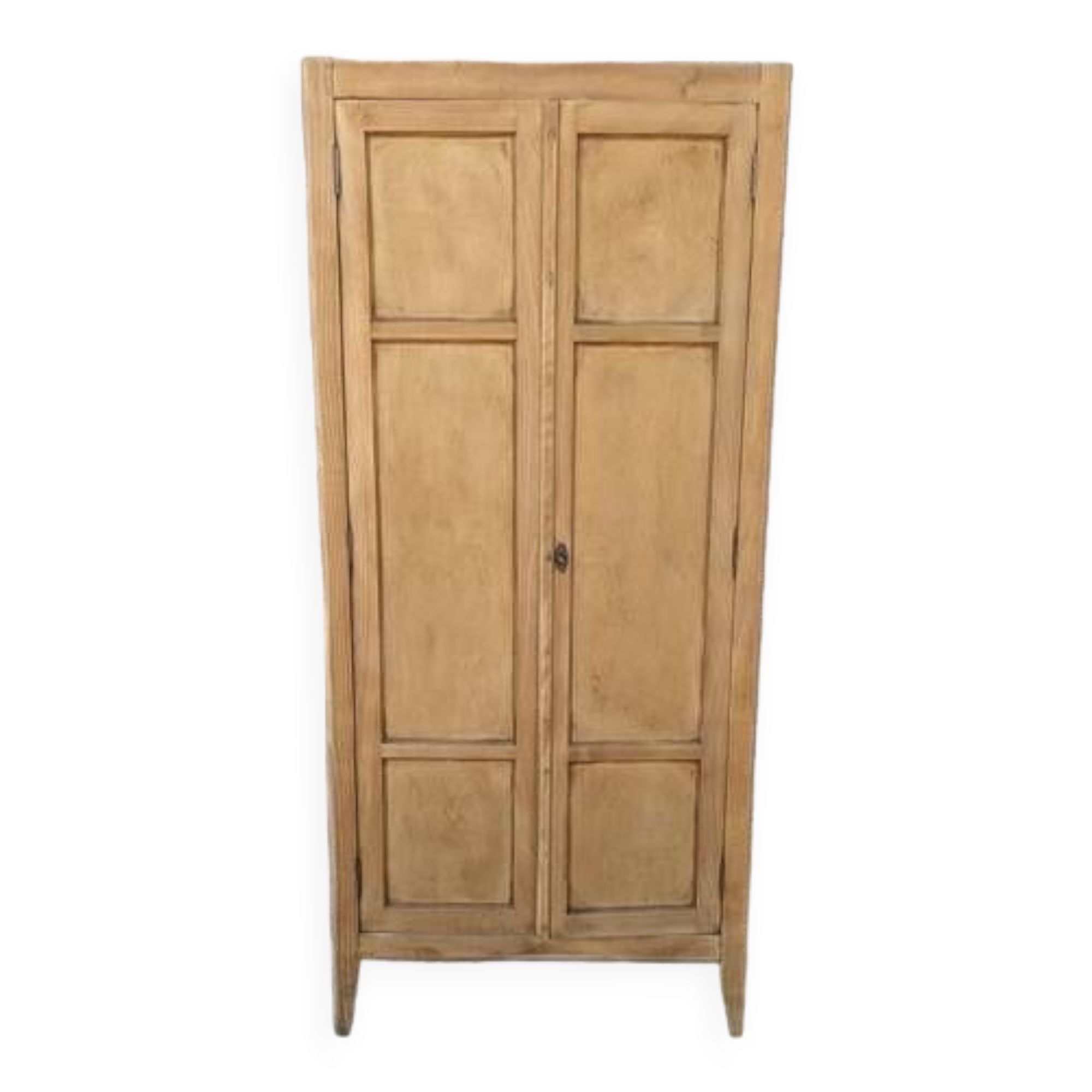 Small Parisian wardrobe