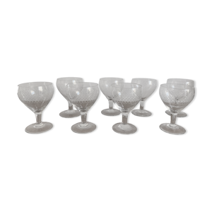 Lot de 8 verres à pied en cristal