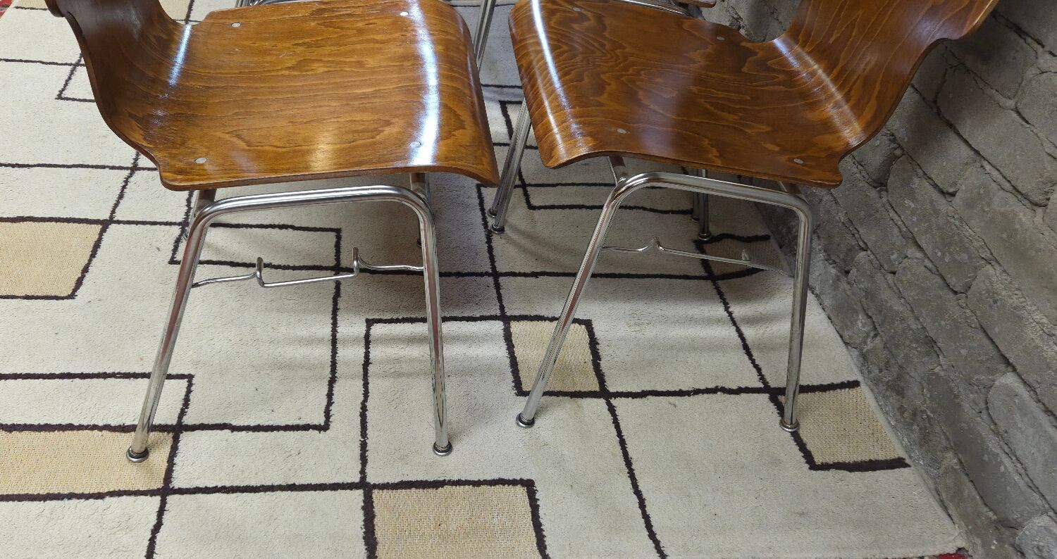 6 vintage Scandinavian chairs from the 1970s.