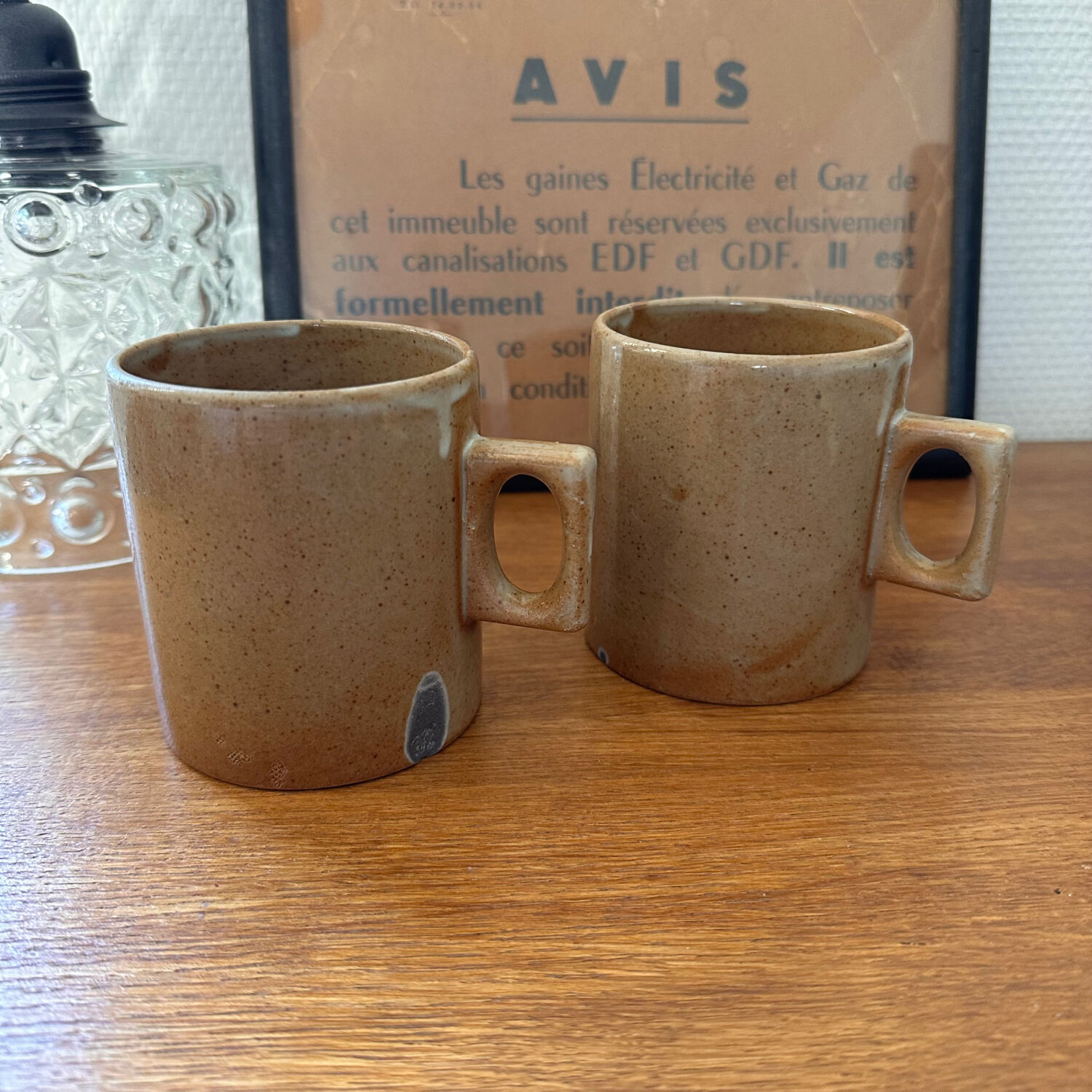 Set of 2 stoneware mugs