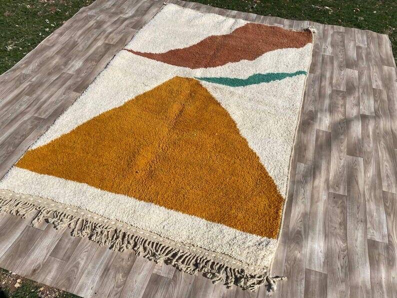 Handmade pure wool rug, size 2/3 m.