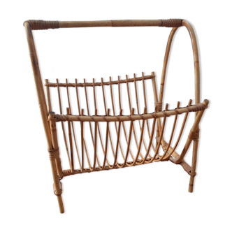 Magasine holder