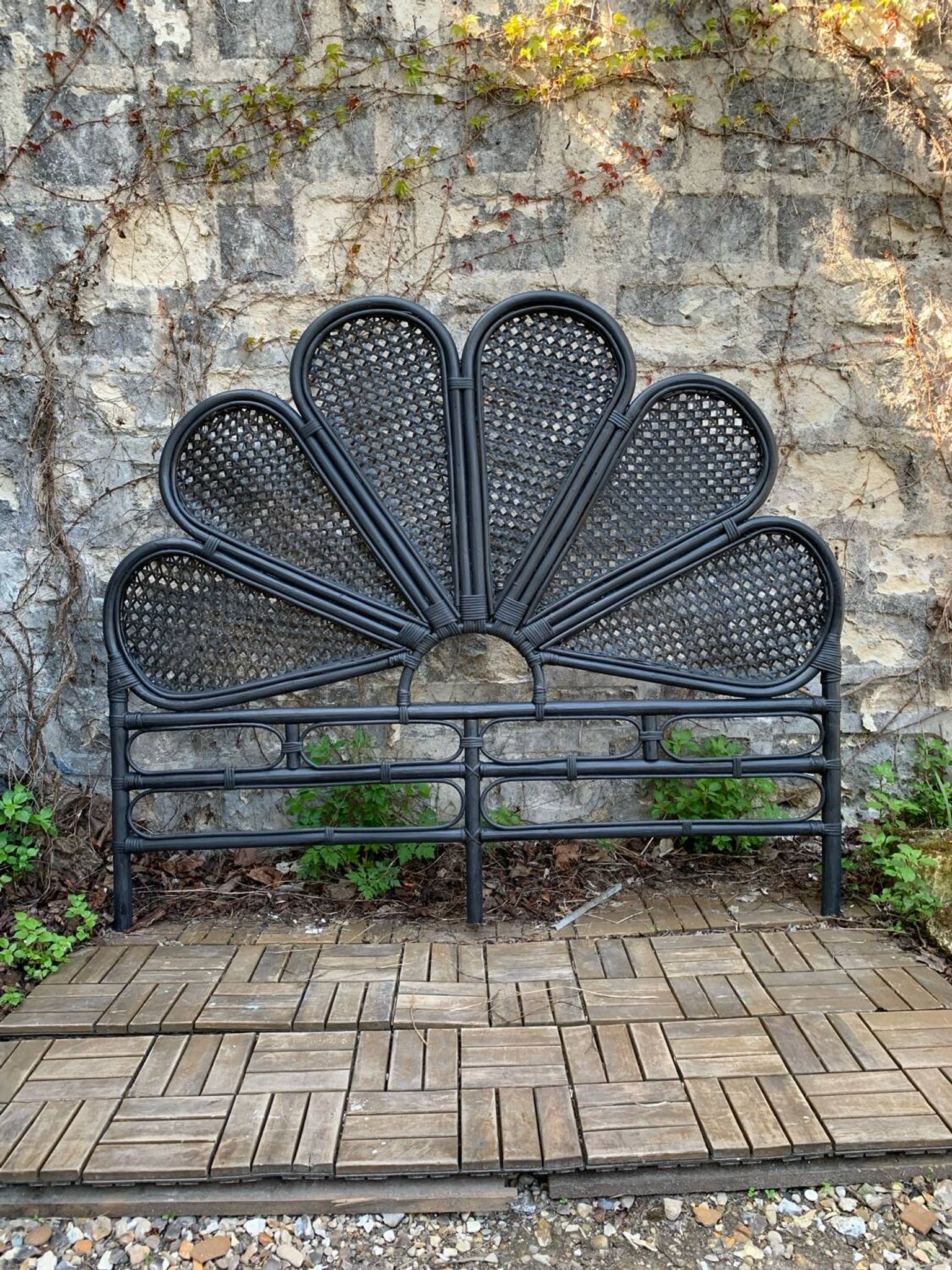 Tête de lit vintage en rotin noir 142cm