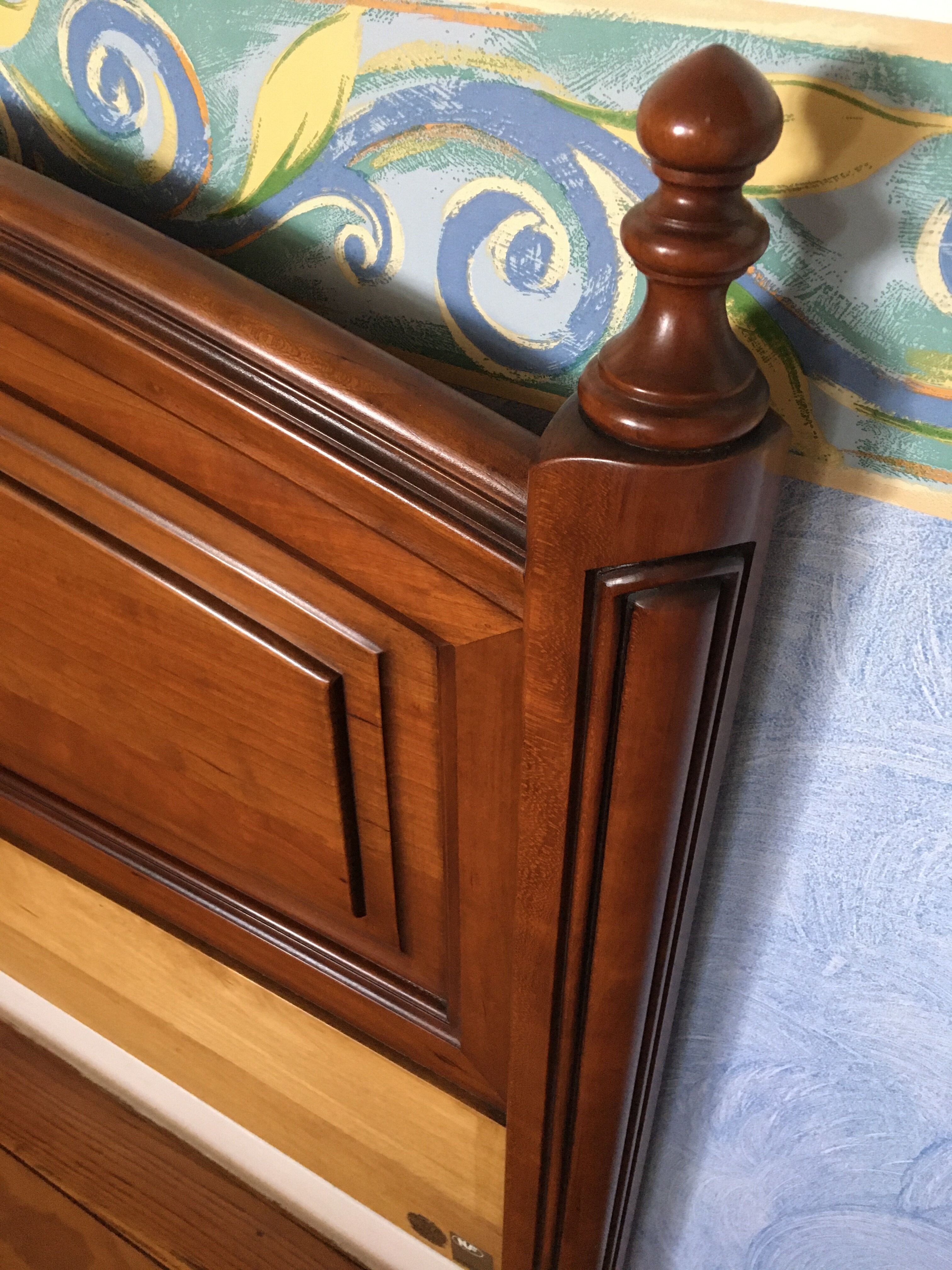 Solid cherry wood bed 140 x 190