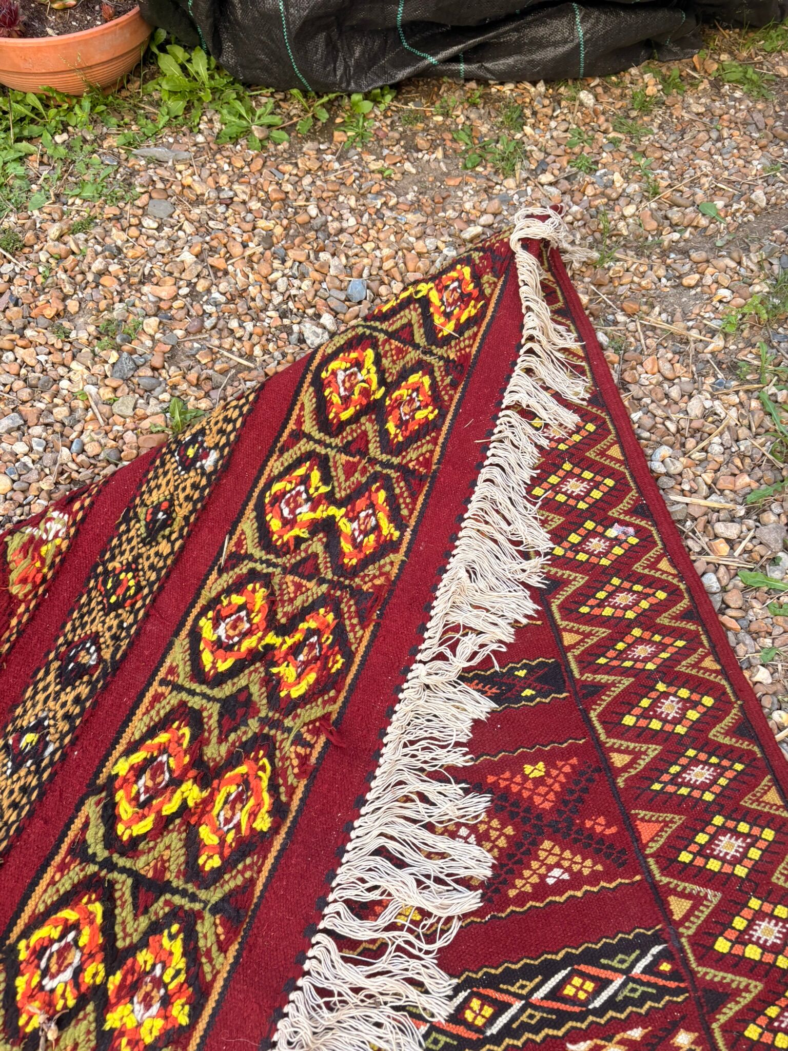 Vintage Boho Chic Berber Kilim Rug 200x115 Wool Tunisia Red