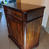 Mahogany chest of drawers with claw feet and mirror