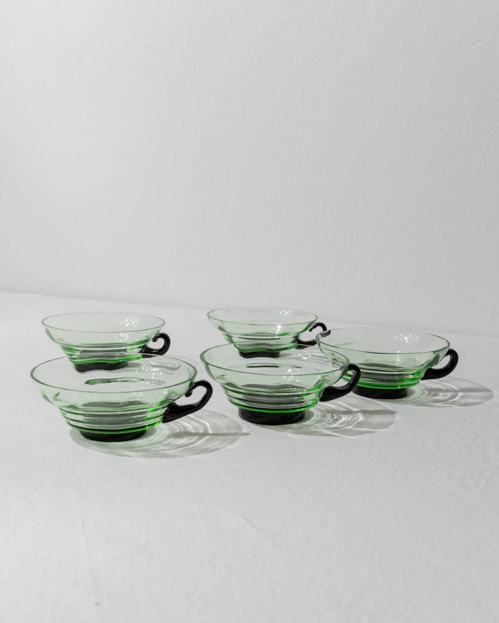 5 Vintage Murano Glass Drinking Glasses in Green and Black Uranium Glass – 1940s Italian Retro Tea & Cocktail Glasses