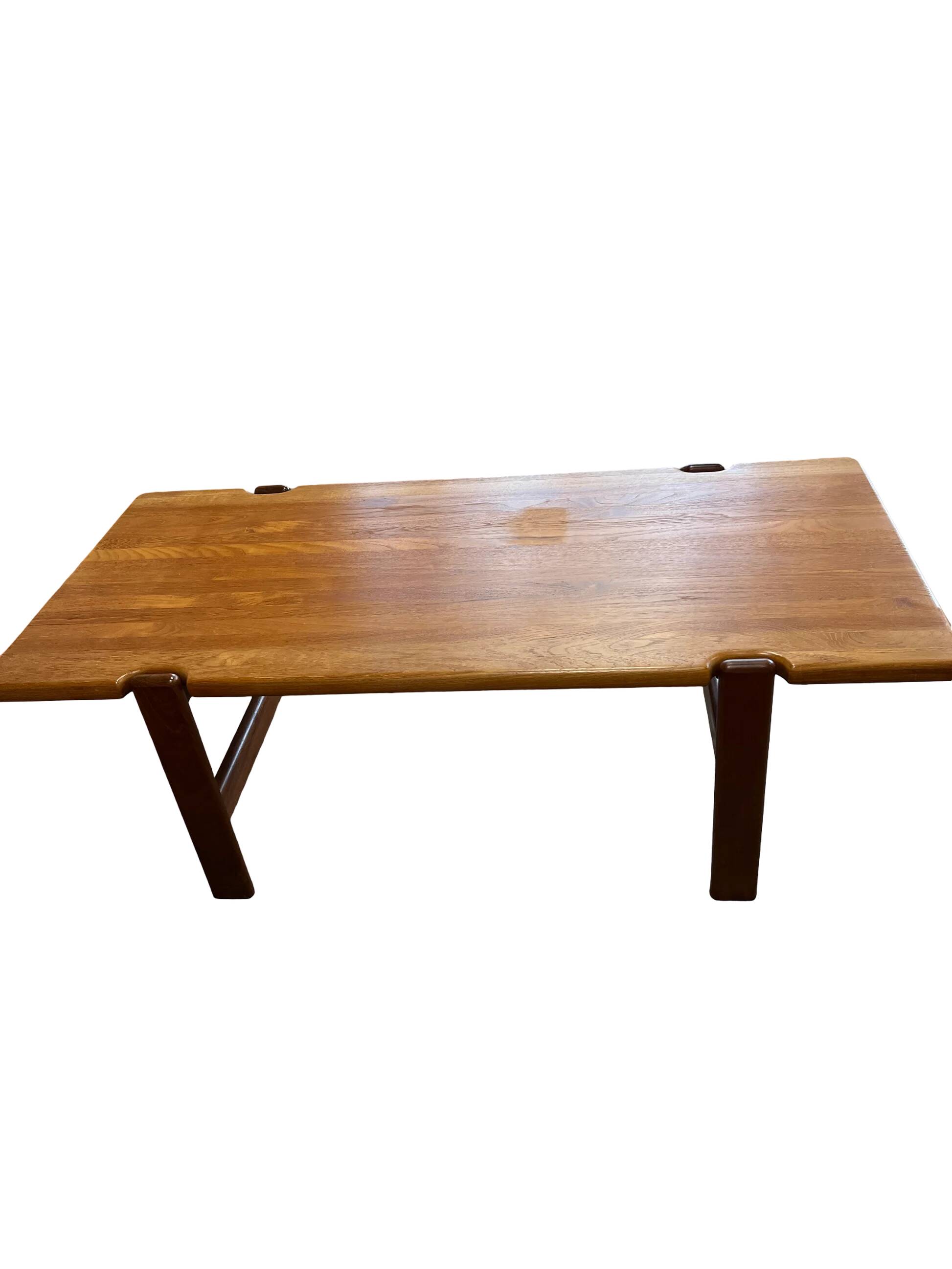 Scandinavian coffee table in solid teak from the 1970s.