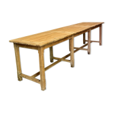 Ancienne table de ferme de communauté